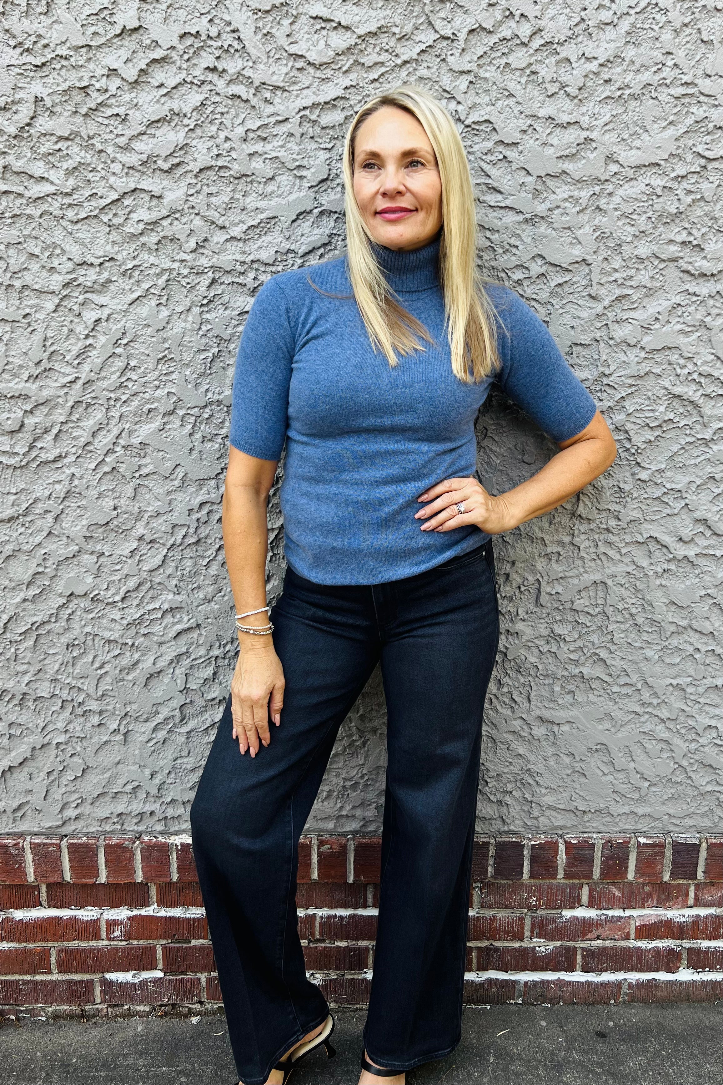 Elbow Sleeve Turtleneck