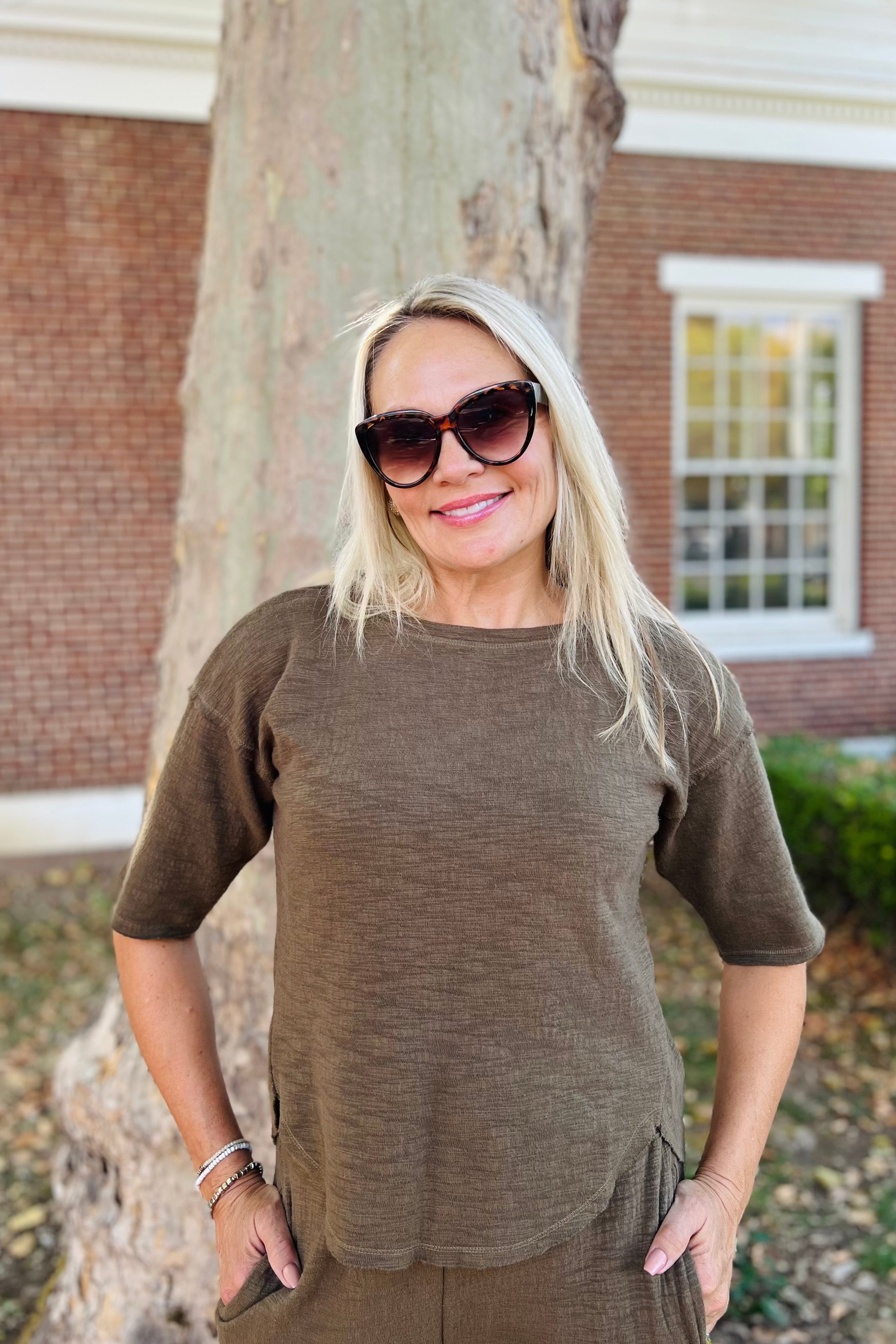 Elbow Sleeve Curved Hem Top