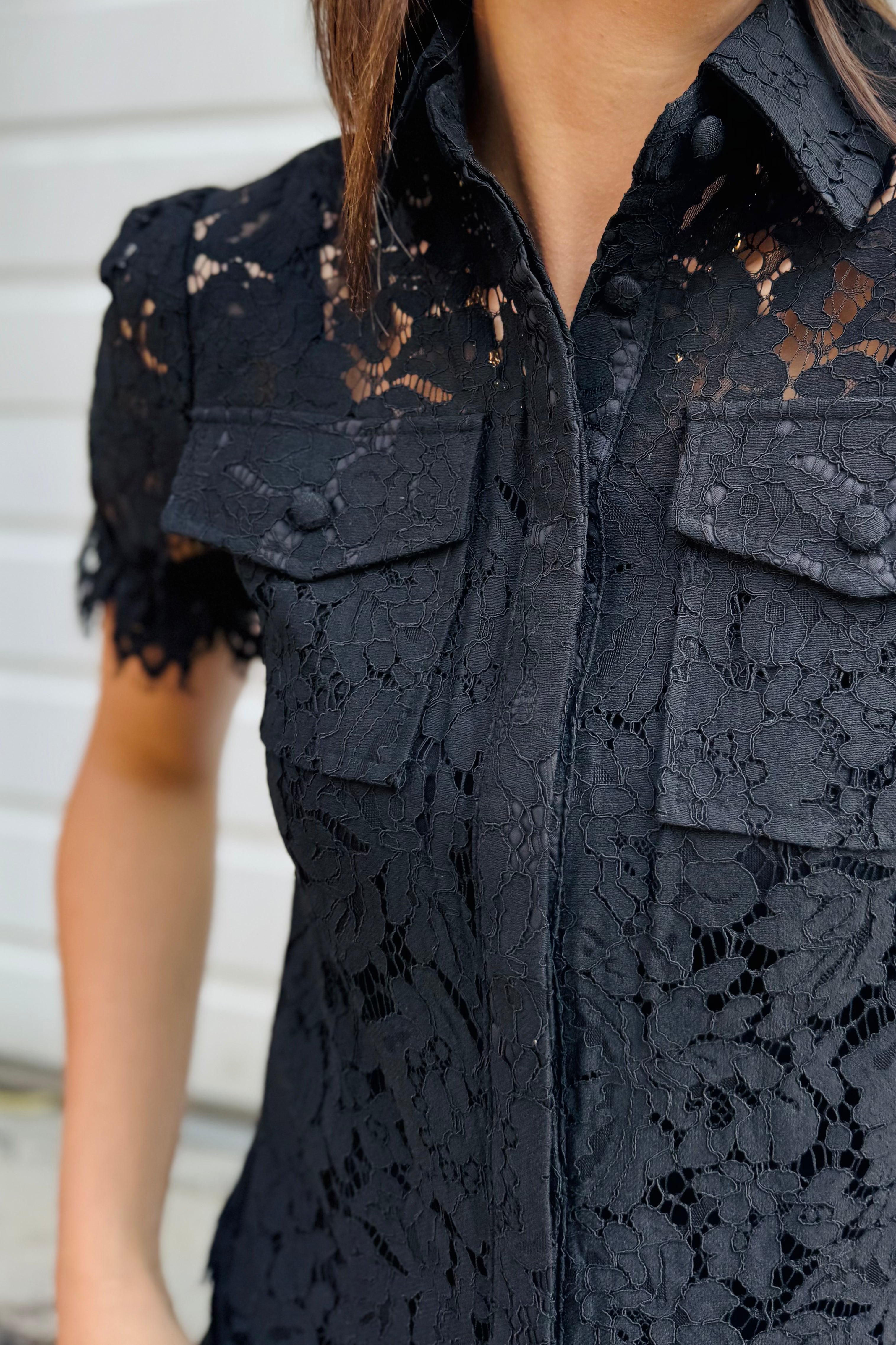 Floral Lace Elastic Cuff Top