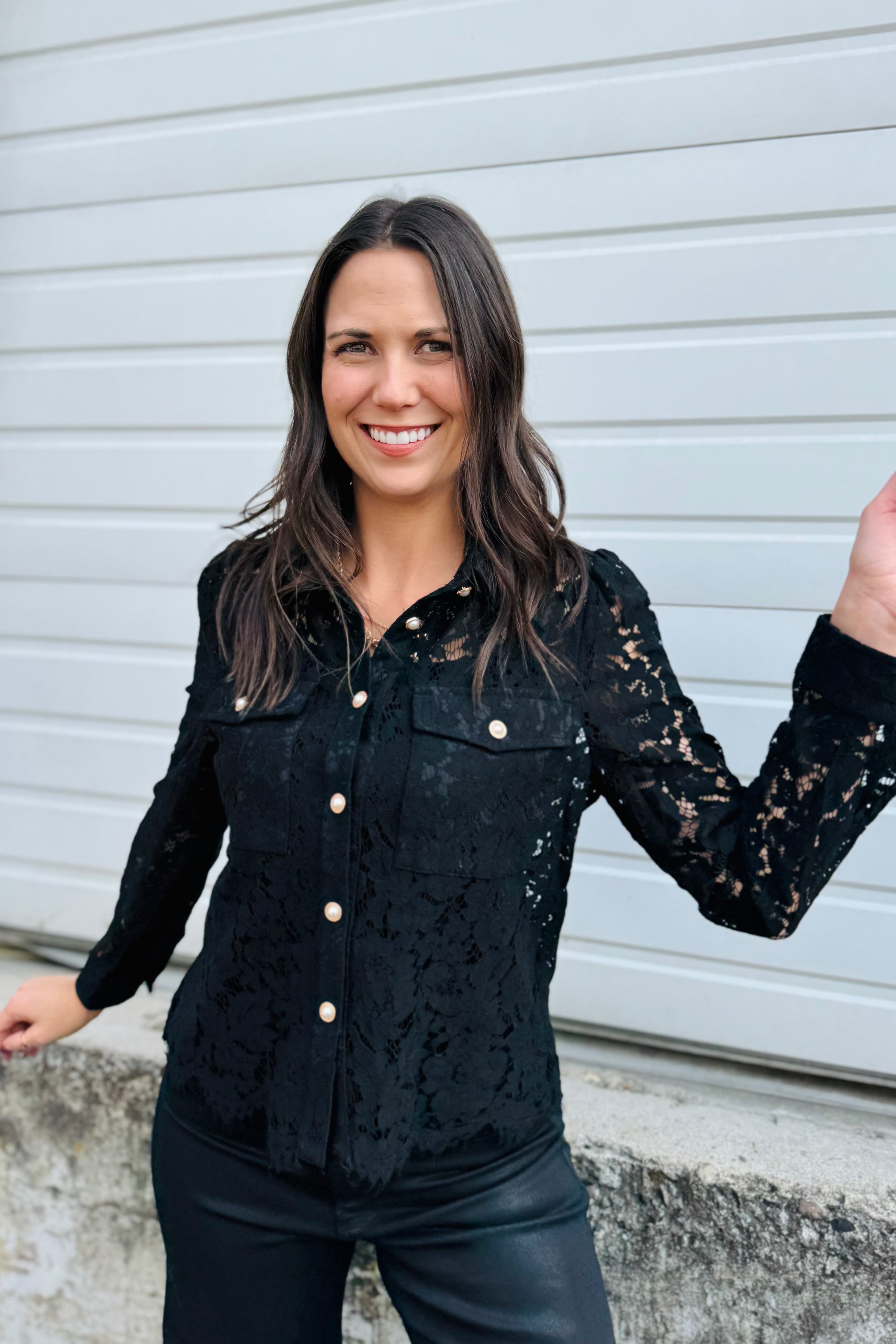 Floral Lace Pearl Button Longsleeve Blouse