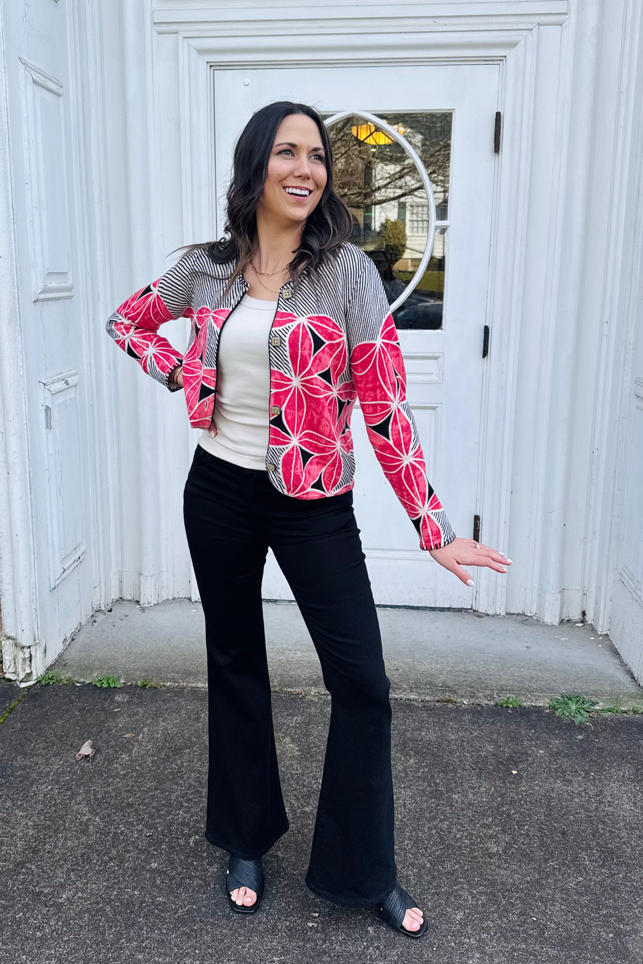 This Nordstrom-style find at Arktana is so fun and happy! This  Cardigan buttoned or unbuttoned. Pair with your favorite cami and style it with a the flare jean and heels! Perfect for work, night out or a small lightweight layer for chill days.
