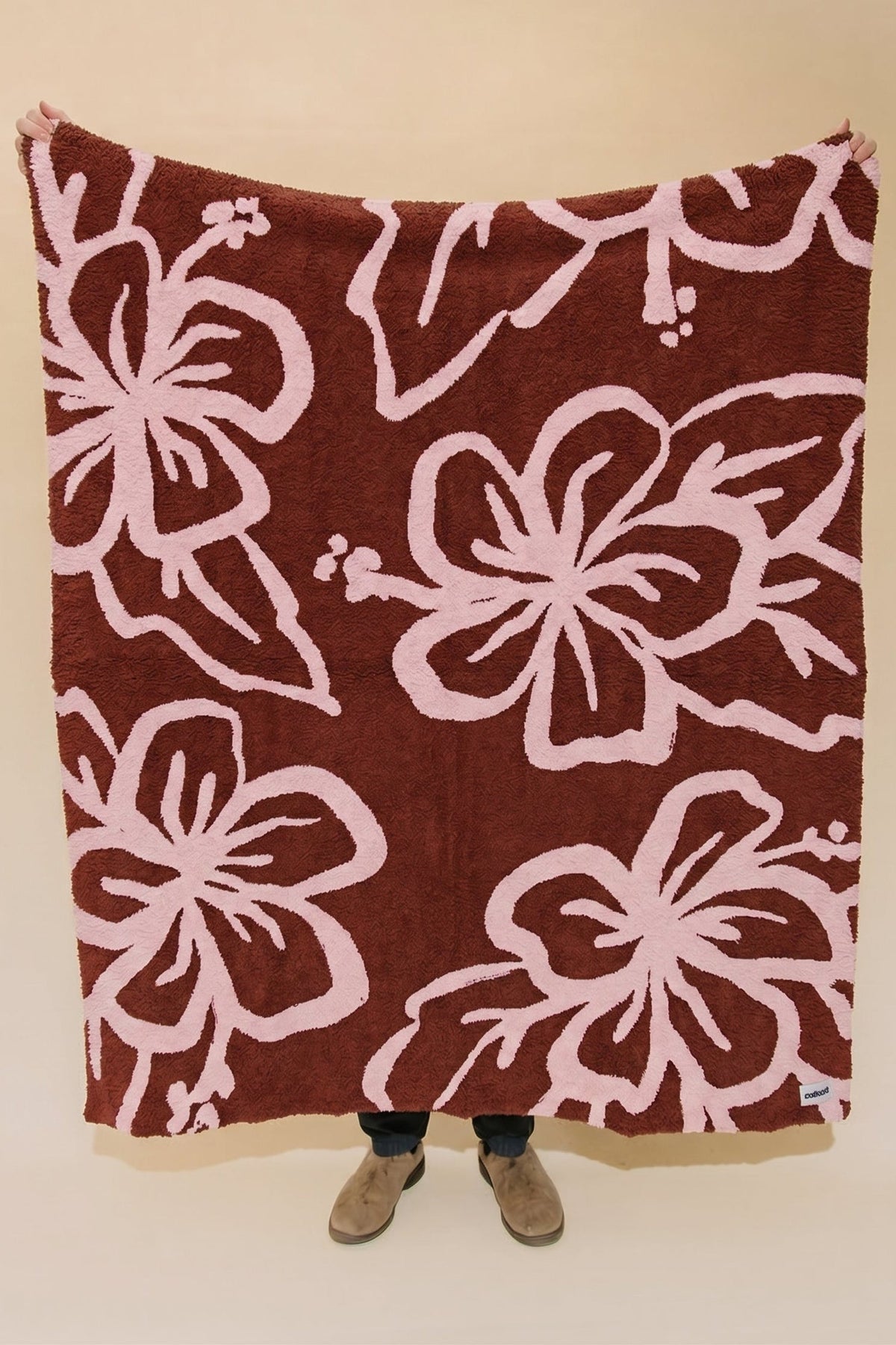 Hibiscus Plush Throw - Maroon | Sundream