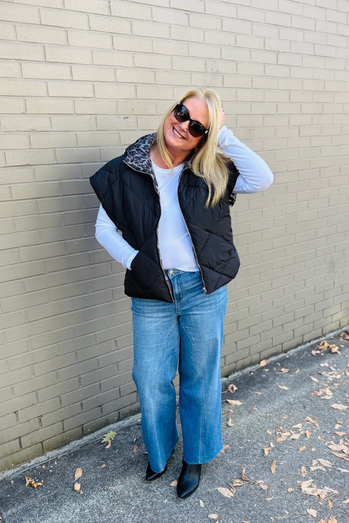 High Rise Wide Leg Jean with Razor Hem - Eugene