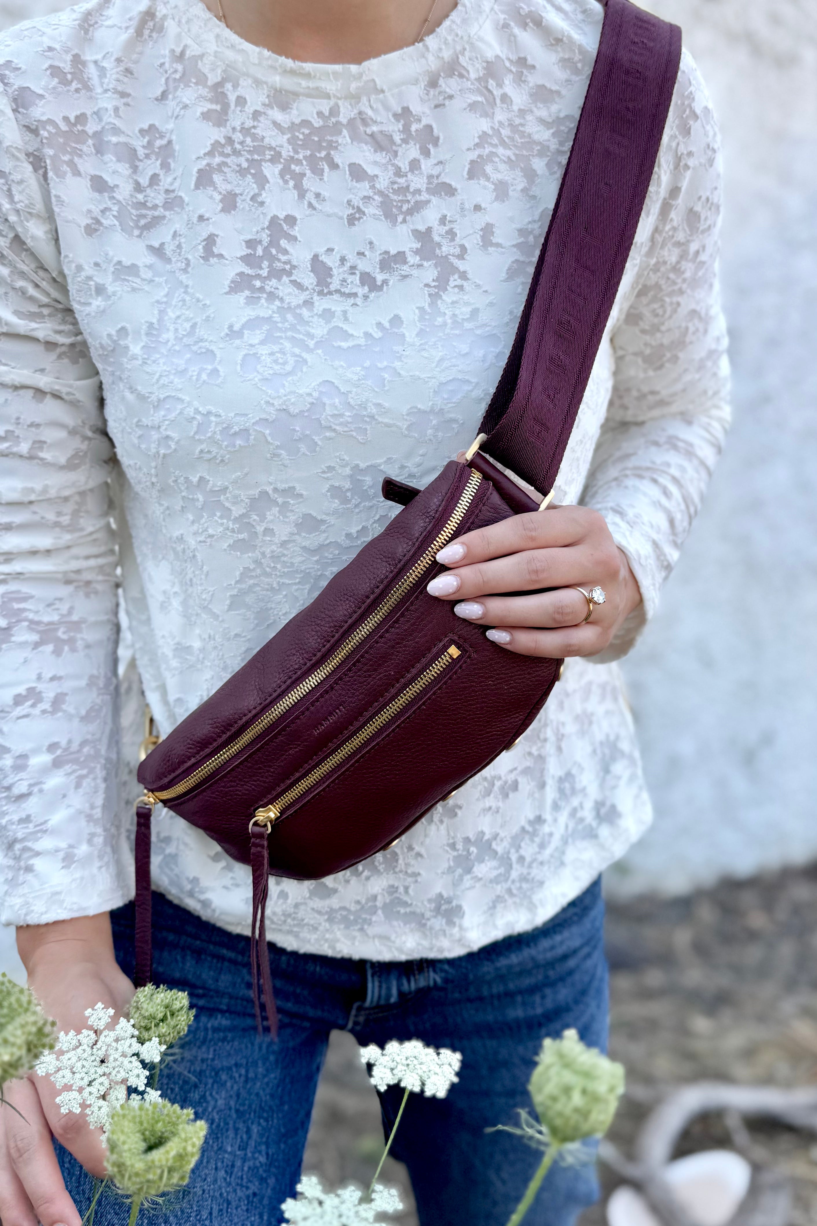 Charles Crossbody Medium