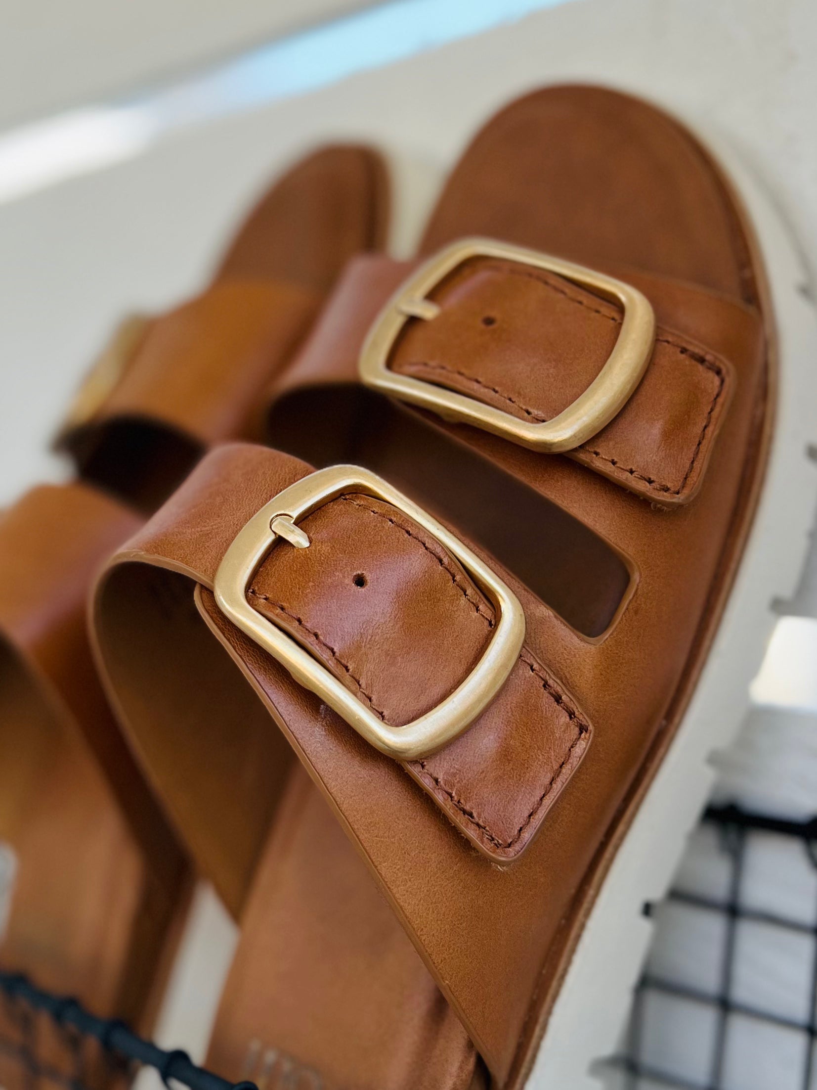 Gabby Sandals-Luggage