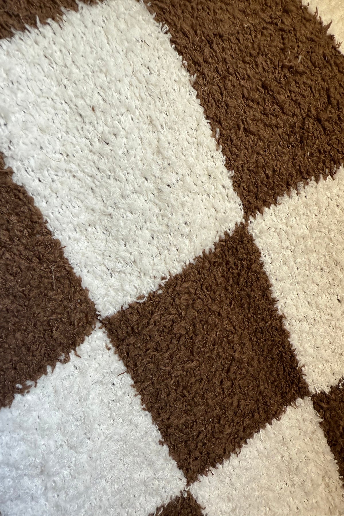 Checker Plush - Brown | Sundream