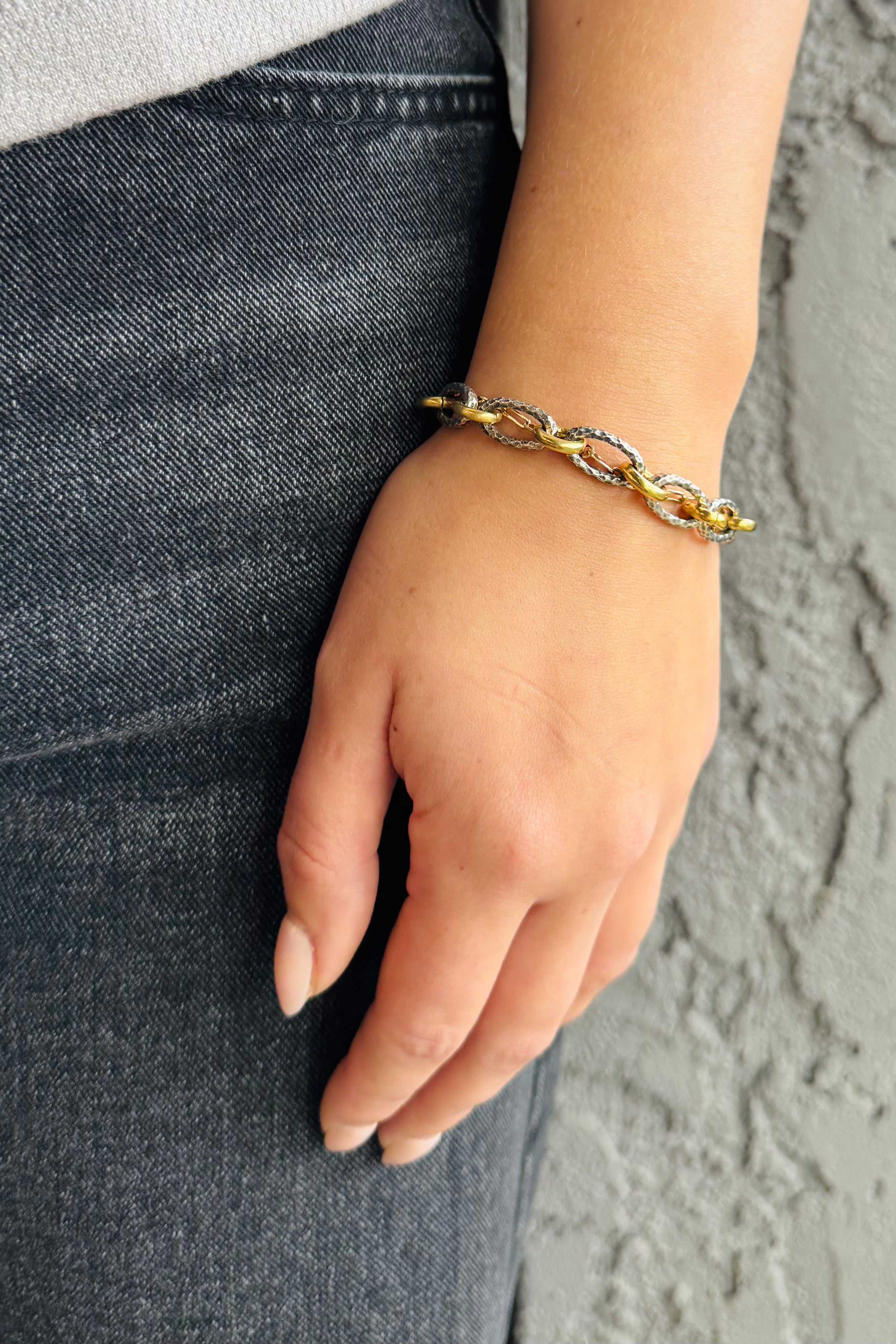 Two-Toned Ravelle Bracelet 8" Gold