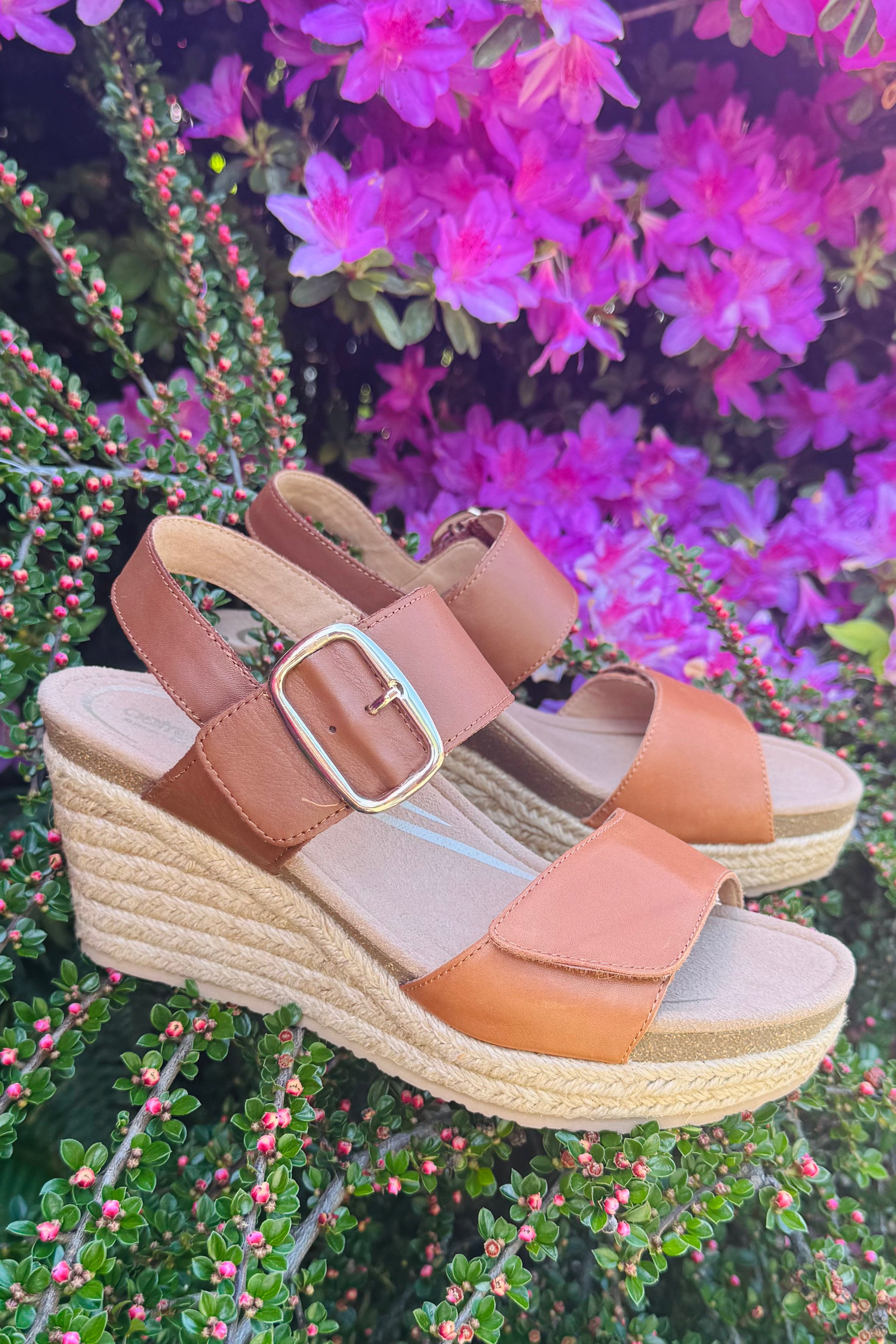 Ashley Wedge-Coffee Multi