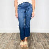 Julia WM Relaxed Flare