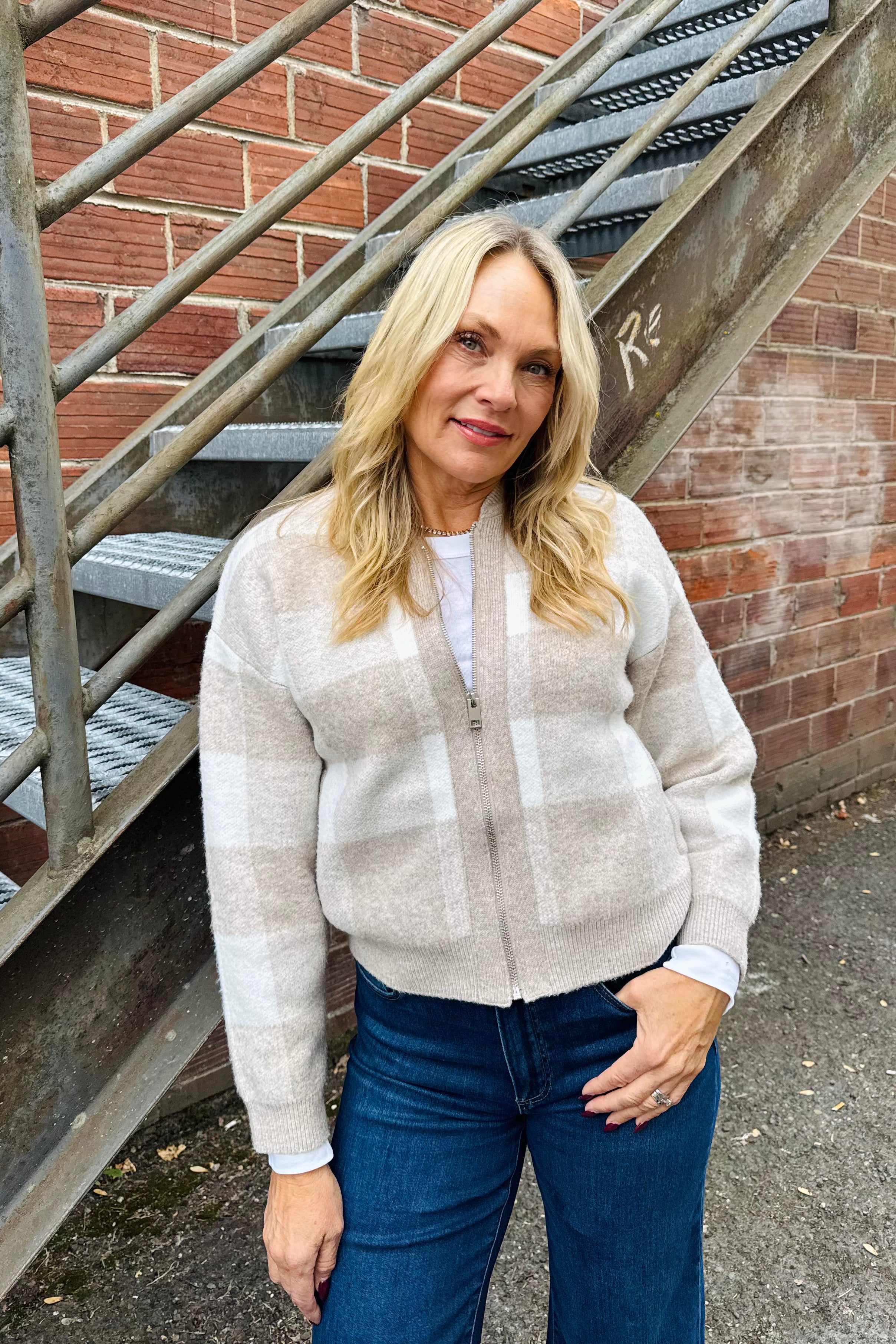 Landon Soft Bomber - Oatmeal/Chalk