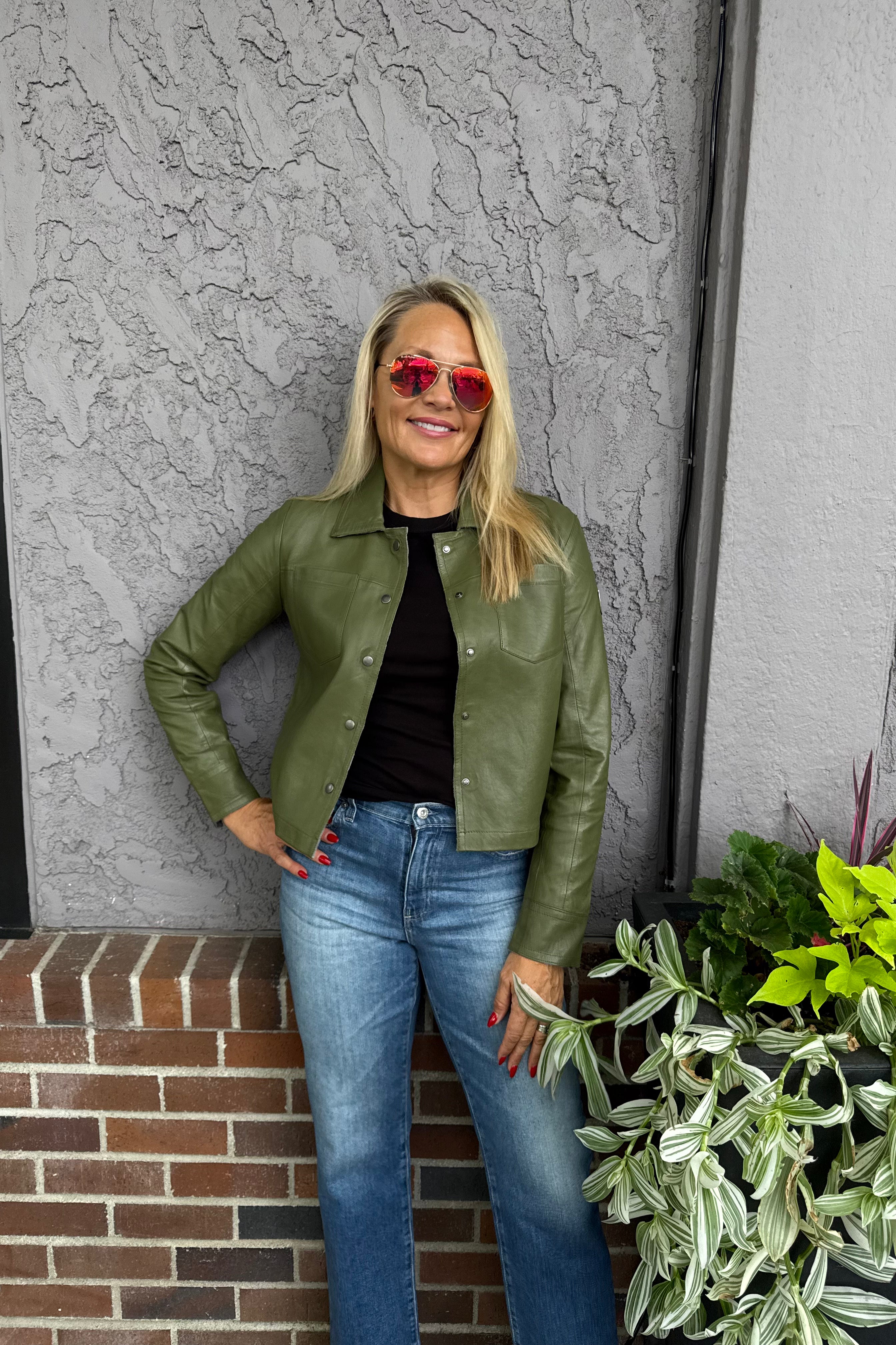 The Lefei Jacket blends style and comfort, making it the ultimate wardrobe staple. This cropped, collared shirt jacket is crafted with light leather bonded to a poly-cotton blend fabric, offering a unique and fashionable edge.