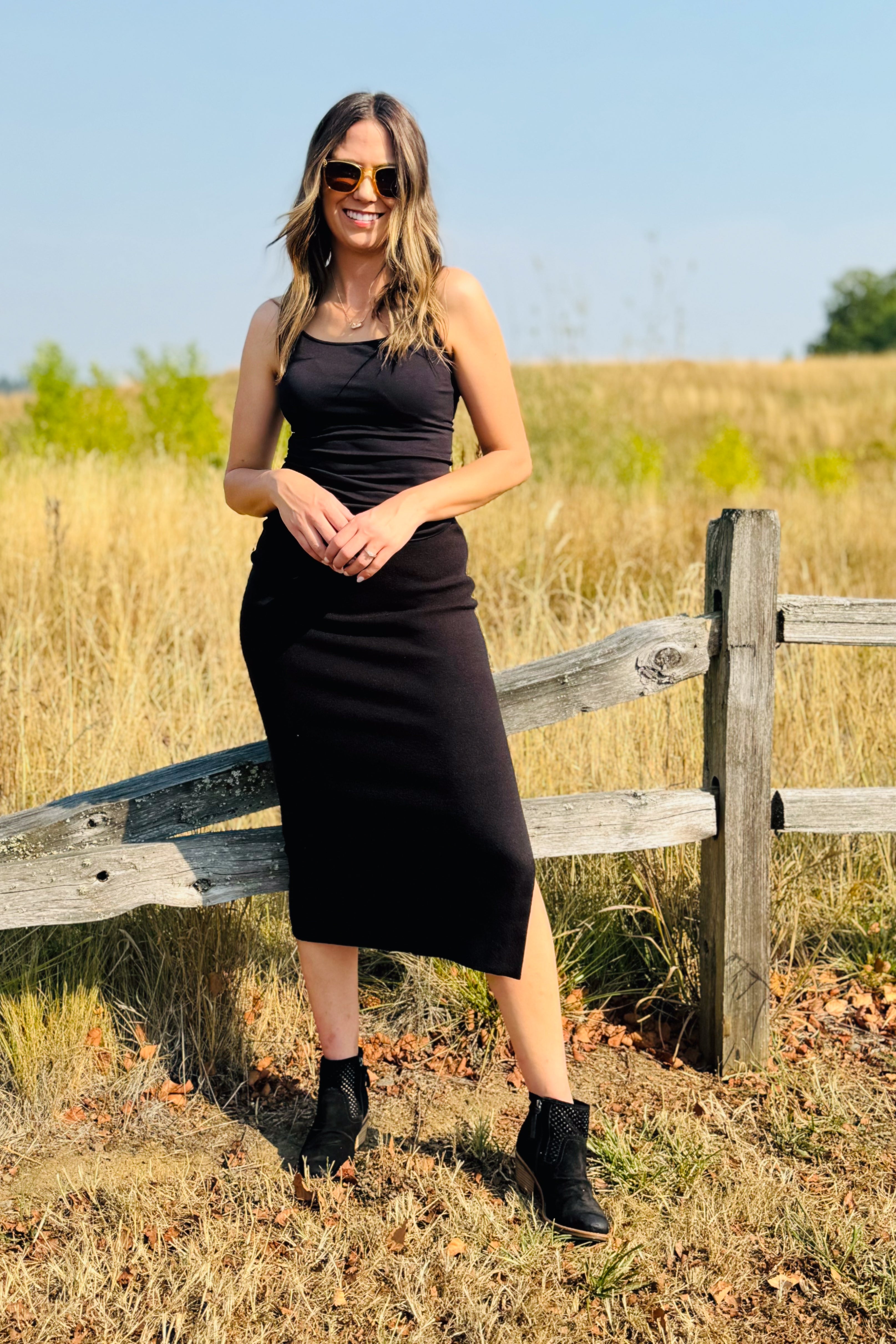 Minimalist High-Rise Midi Skirt