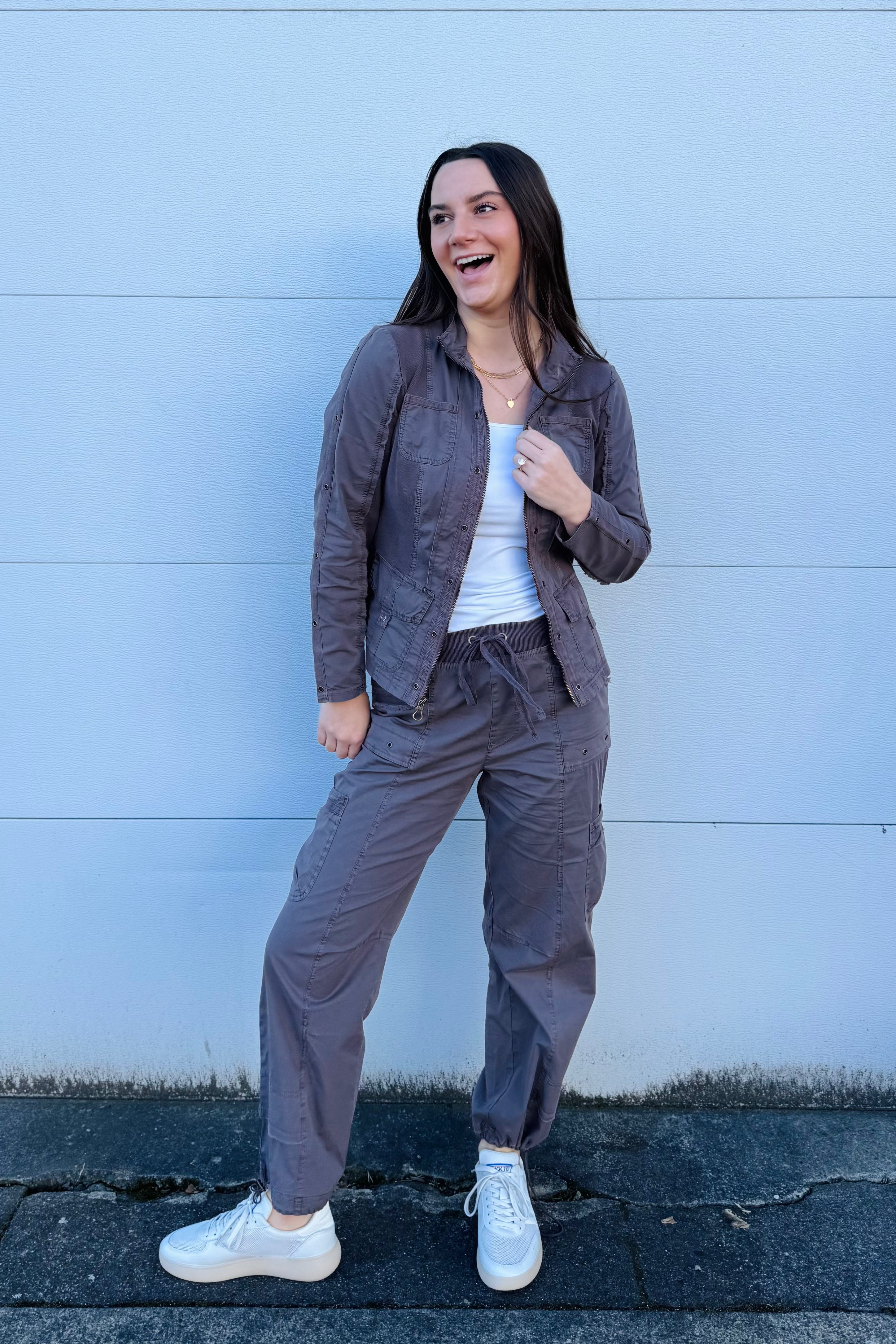 This jacket is a very Arktana vibe jacket. Lightweight and comfortable to wear and has amazing details. Perfect for travel Days