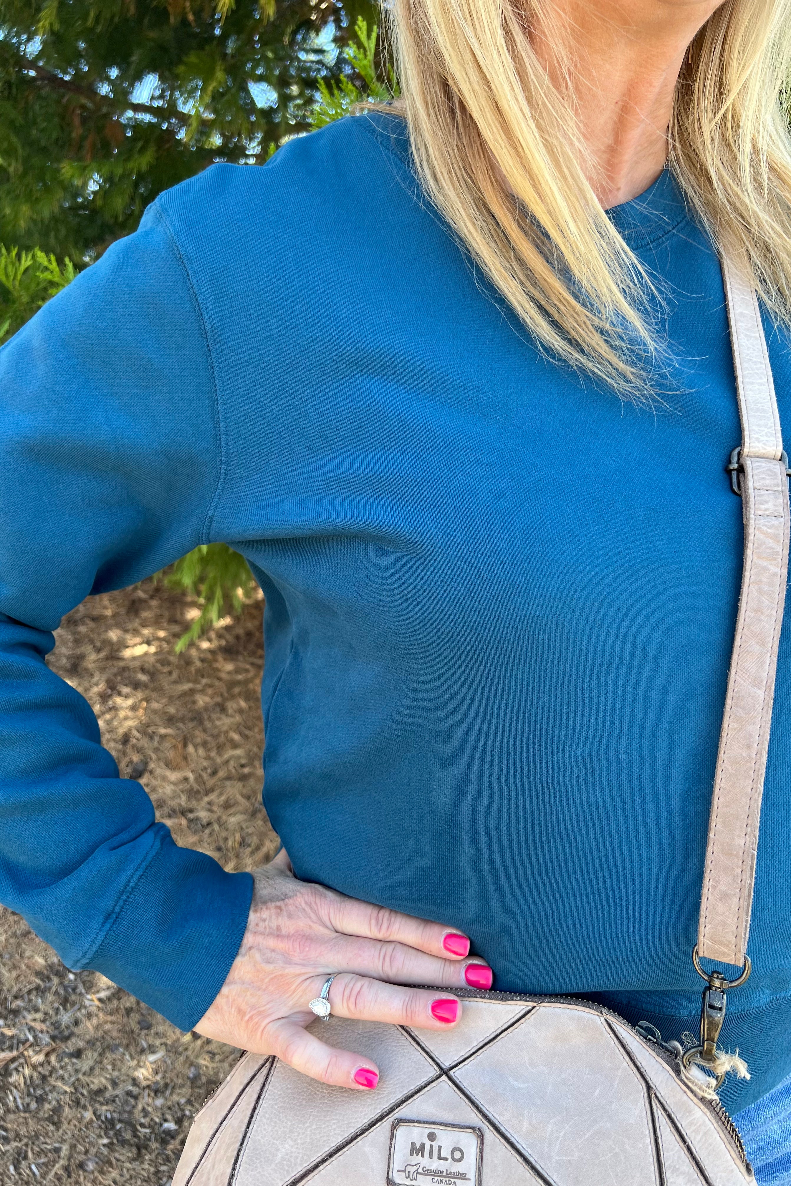 Open Crew Neck