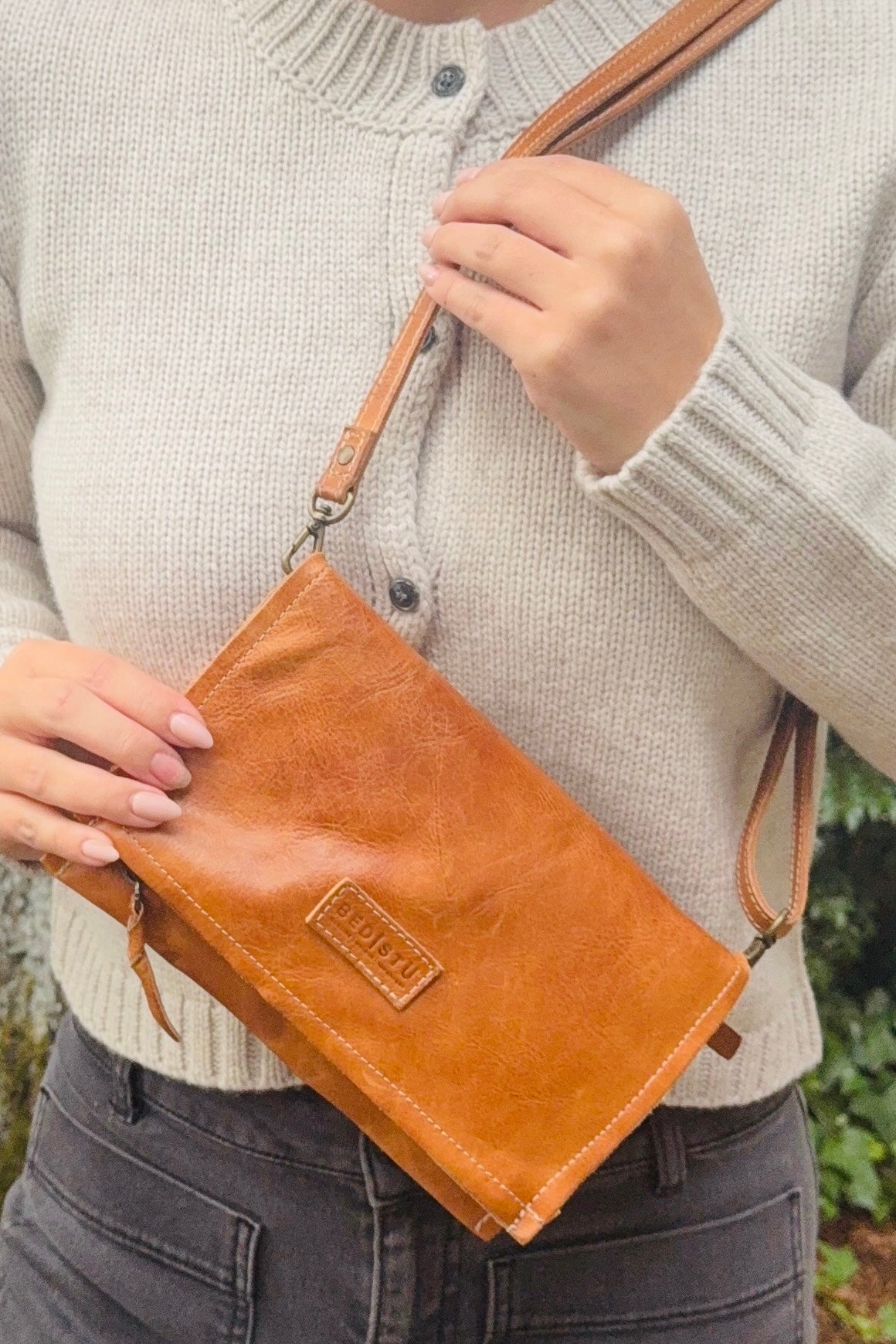Parle Crossbody