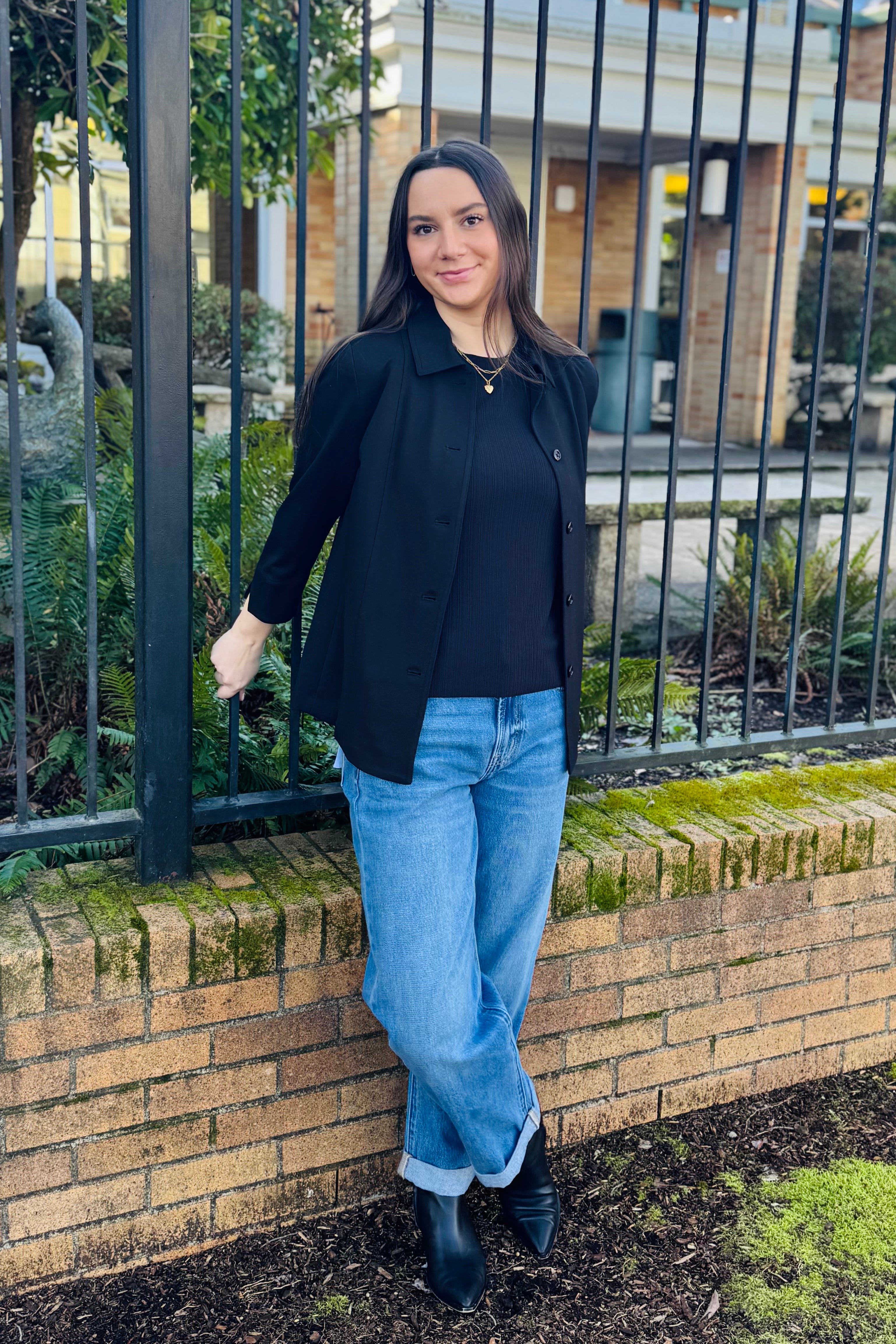 The Kate Shirt Jacket is that throw-on-and-go piece you’ll live in.
Super soft, relaxed, and easy to layer. It’s the perfect mix of comfy and put-together. Wear it open over a tee, buttoned up with denim, or layered over a dress for that effortless look. It’s the kind of piece that just works with everything — and gives you that little boost of confidence when you walk out the door.
Available in our Camas, WA and Ridgefield, WA lo