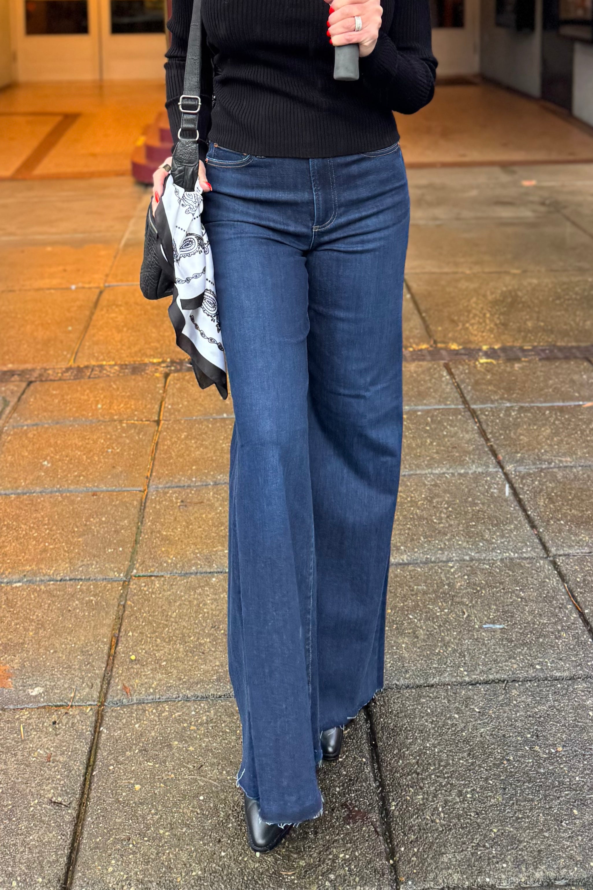 Izzy High-Rise Super Wide-Leg Jeans