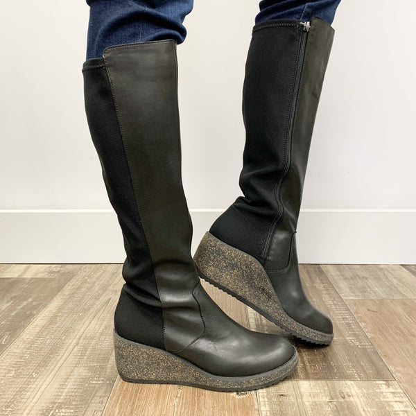 Rose Wedge Boot
