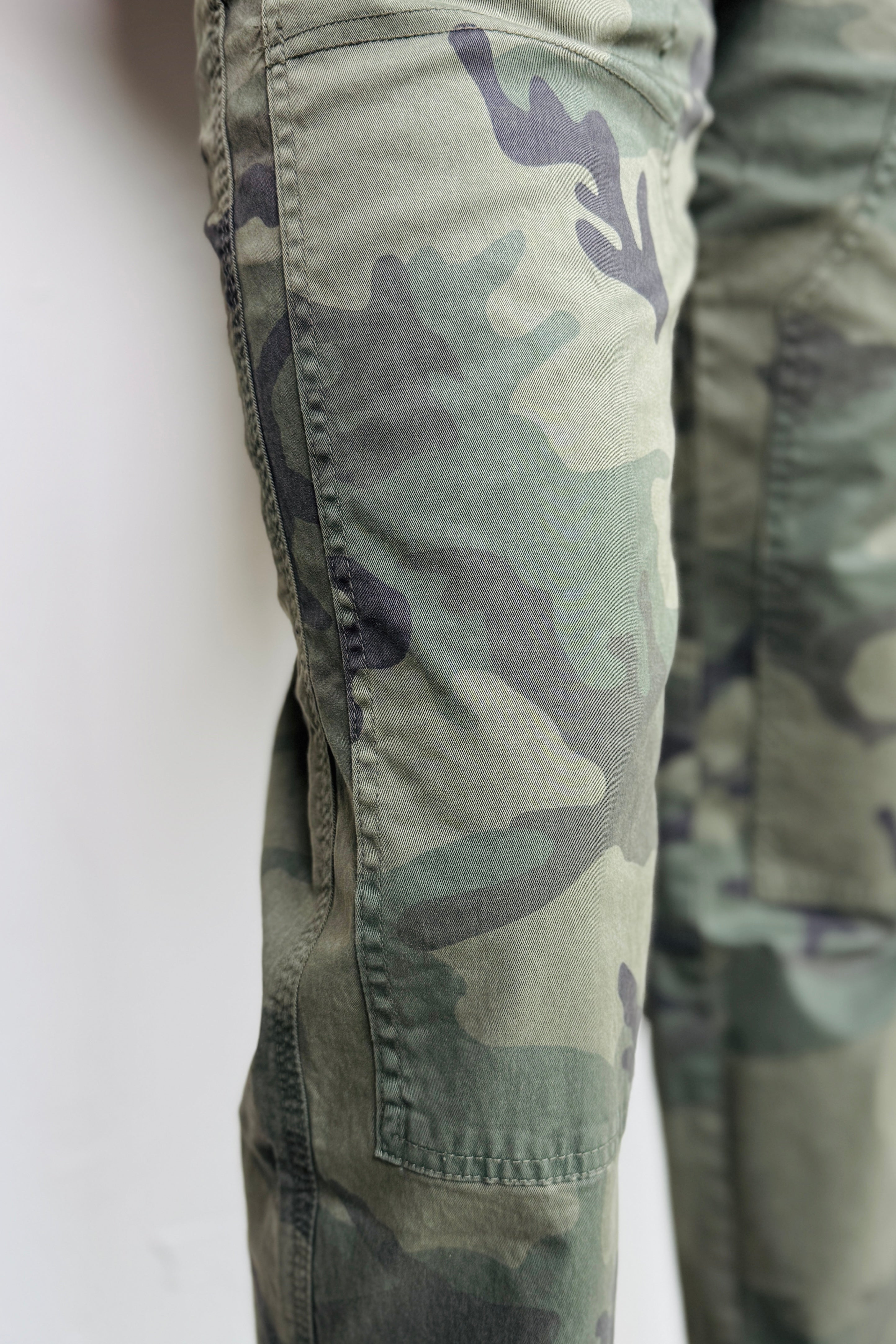 Riot Pant - Hiker Camo