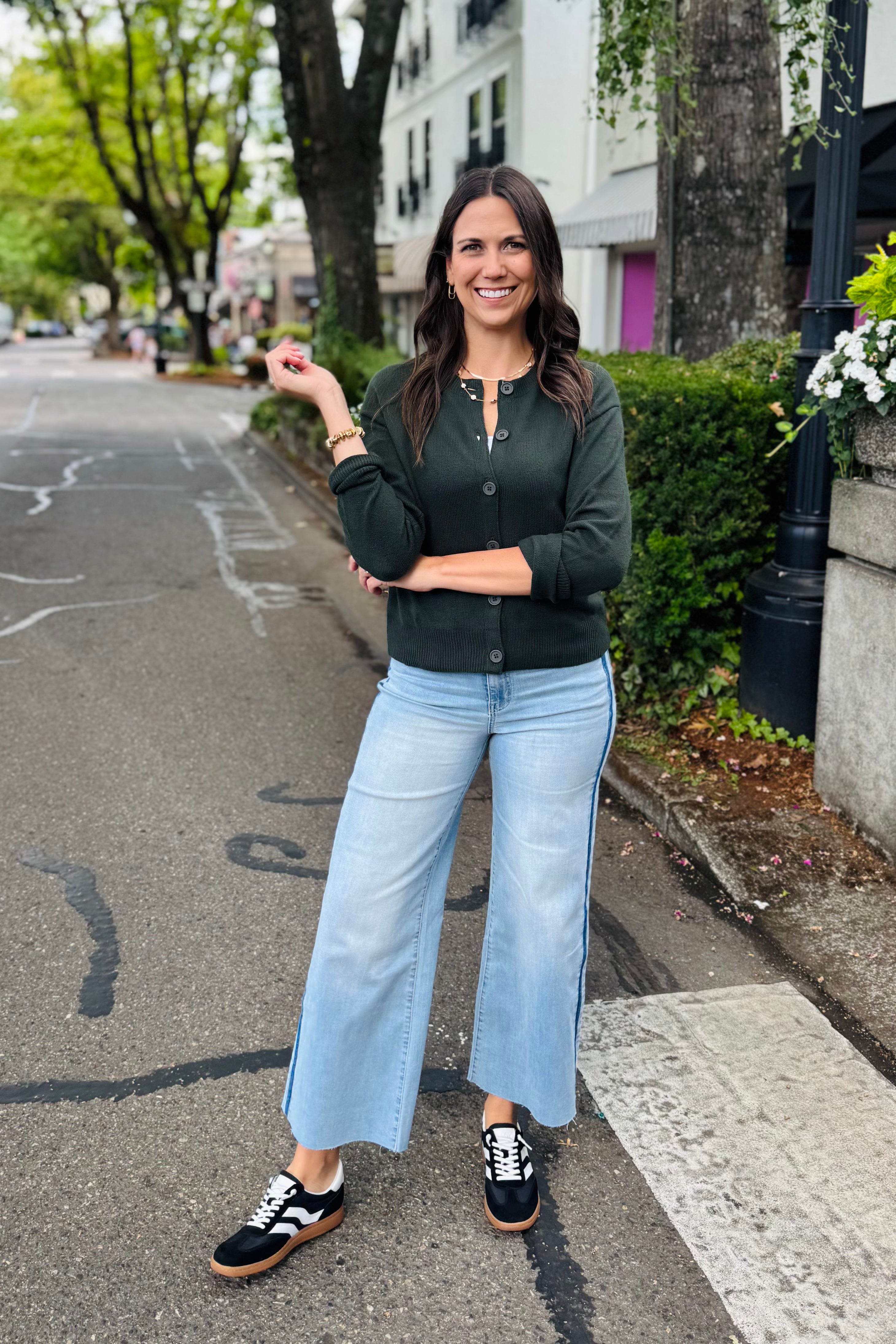 Must-Have Cardi - Forest