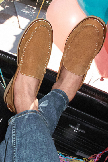Upton Perfed Venetian Loafer