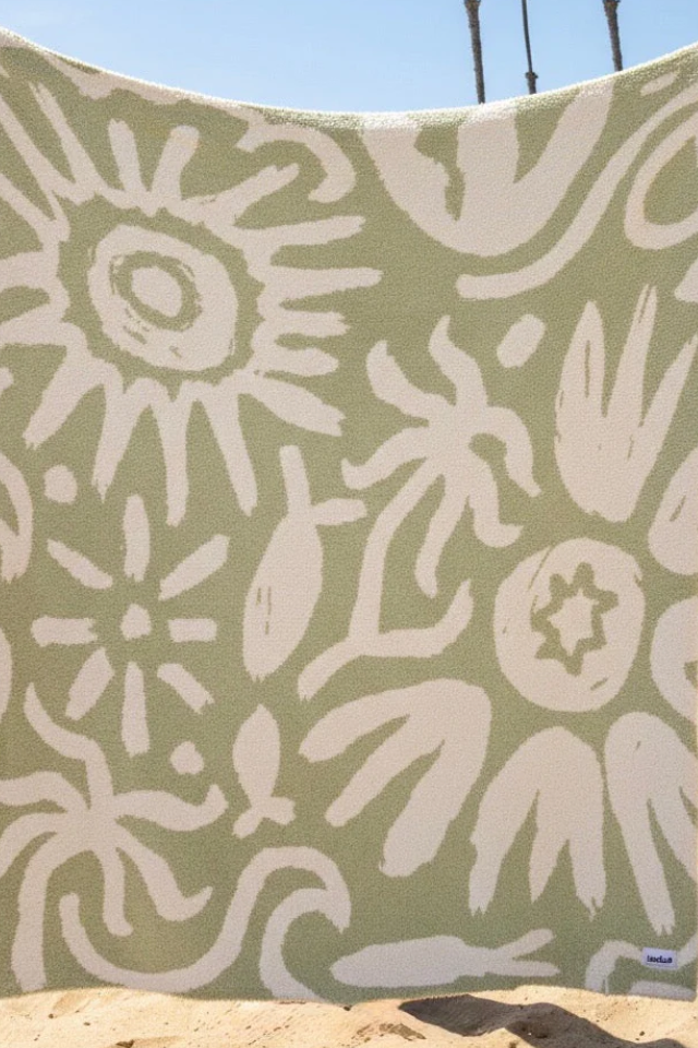 Sundream Flora Plush throw blanket in Sage