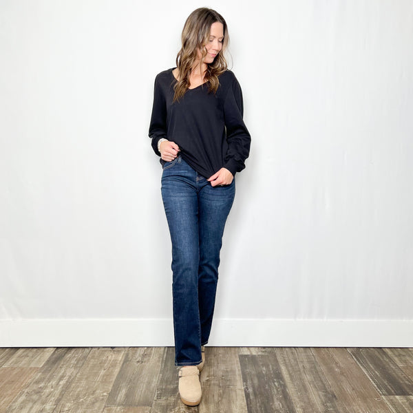 Tam V-Neck Pullover