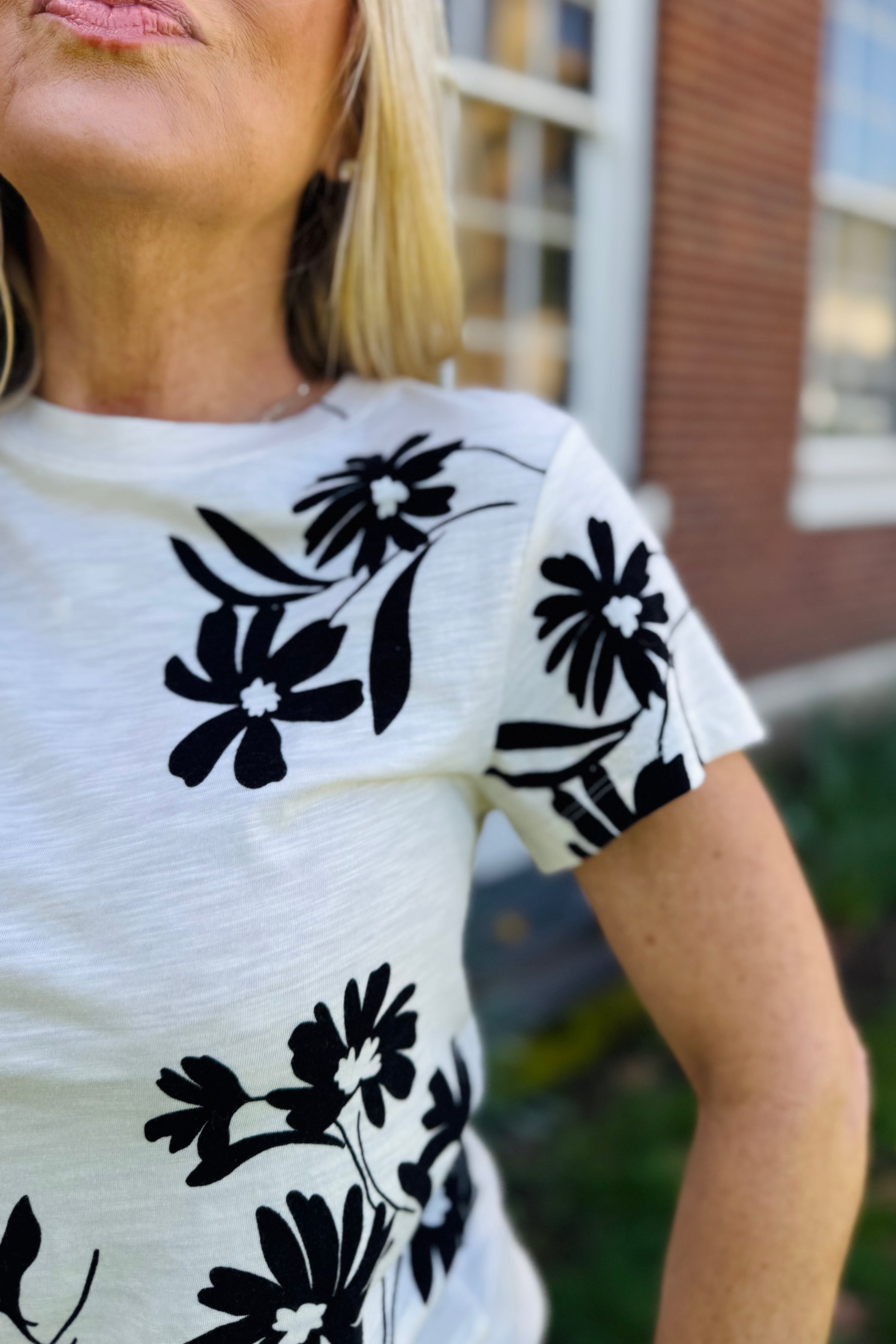 The Perfect Tee - Chalk Bloom