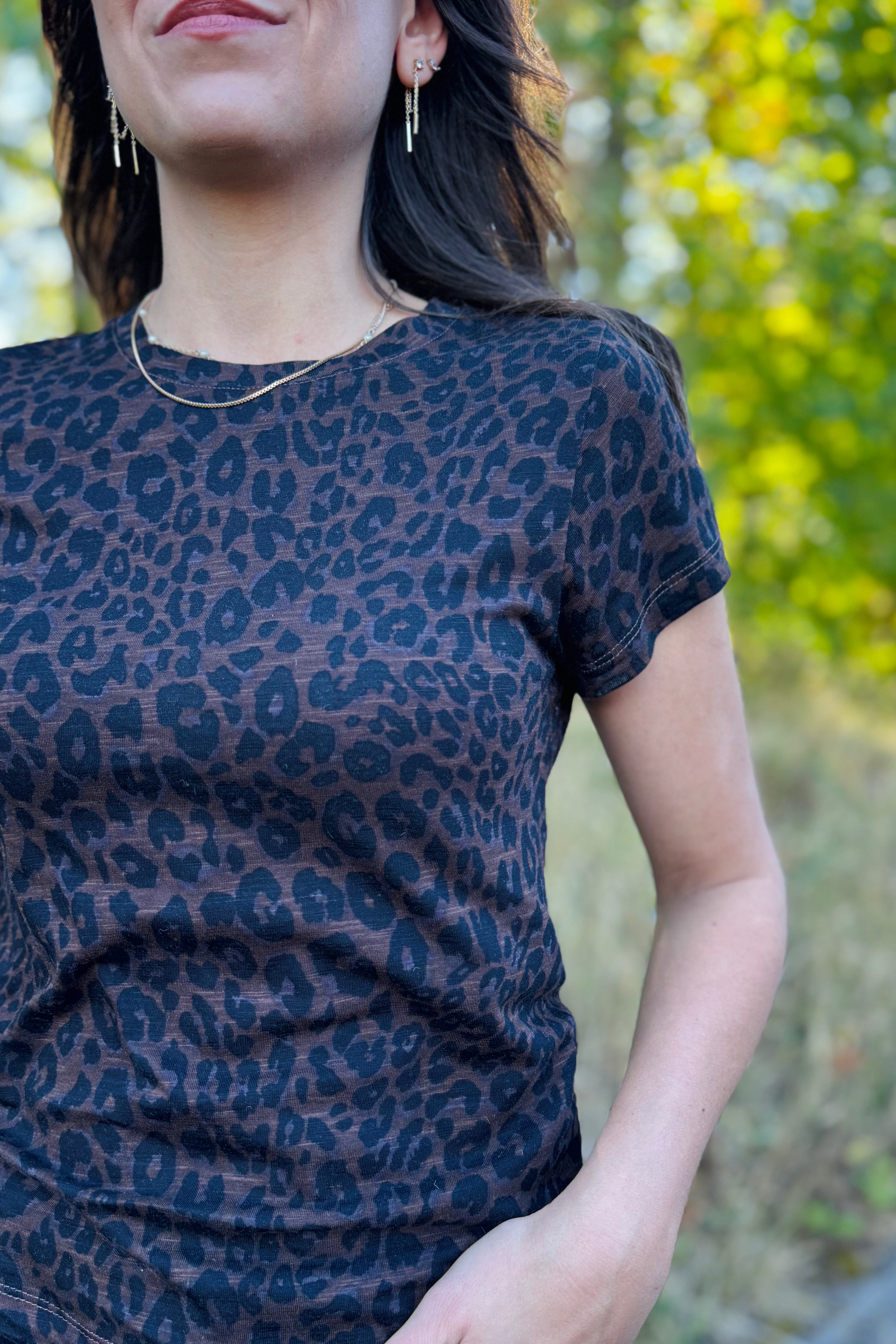 The Perfect Tee - Espresso Leo