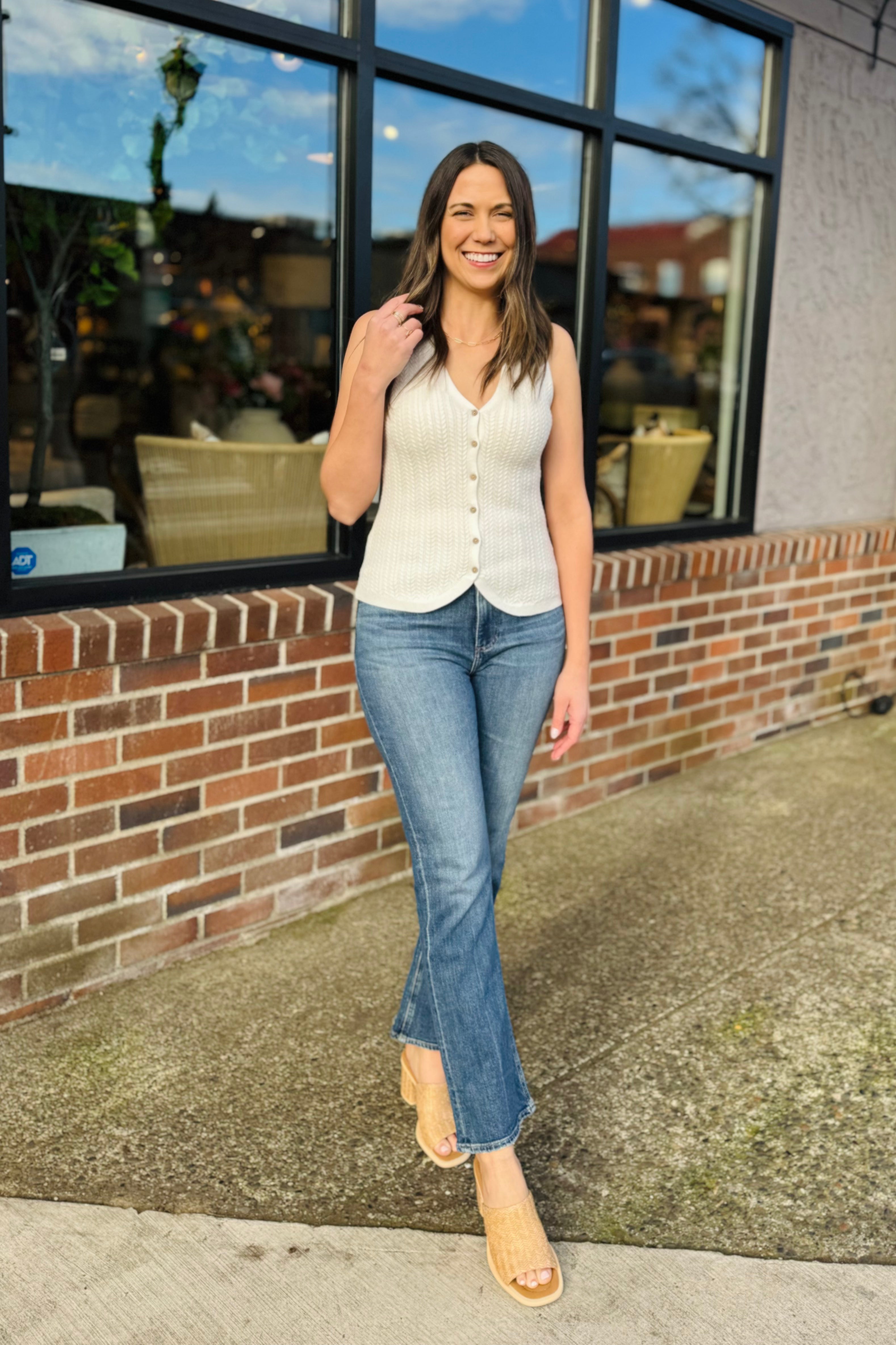 Sweater Vest W/Wood Buttons-White