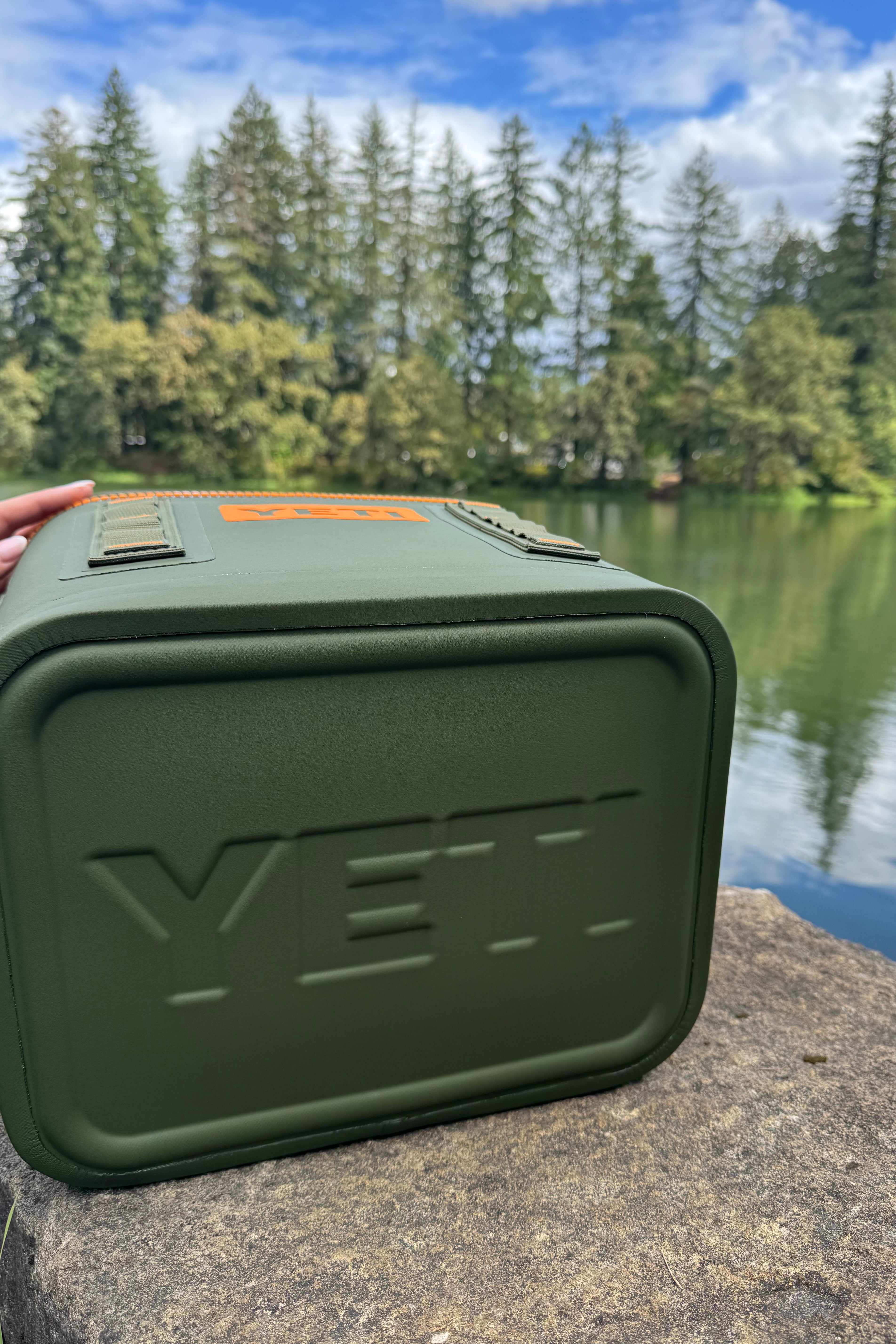 YETI Hopper Flip 12 Soft Cooler - Olive/King Crab Orange