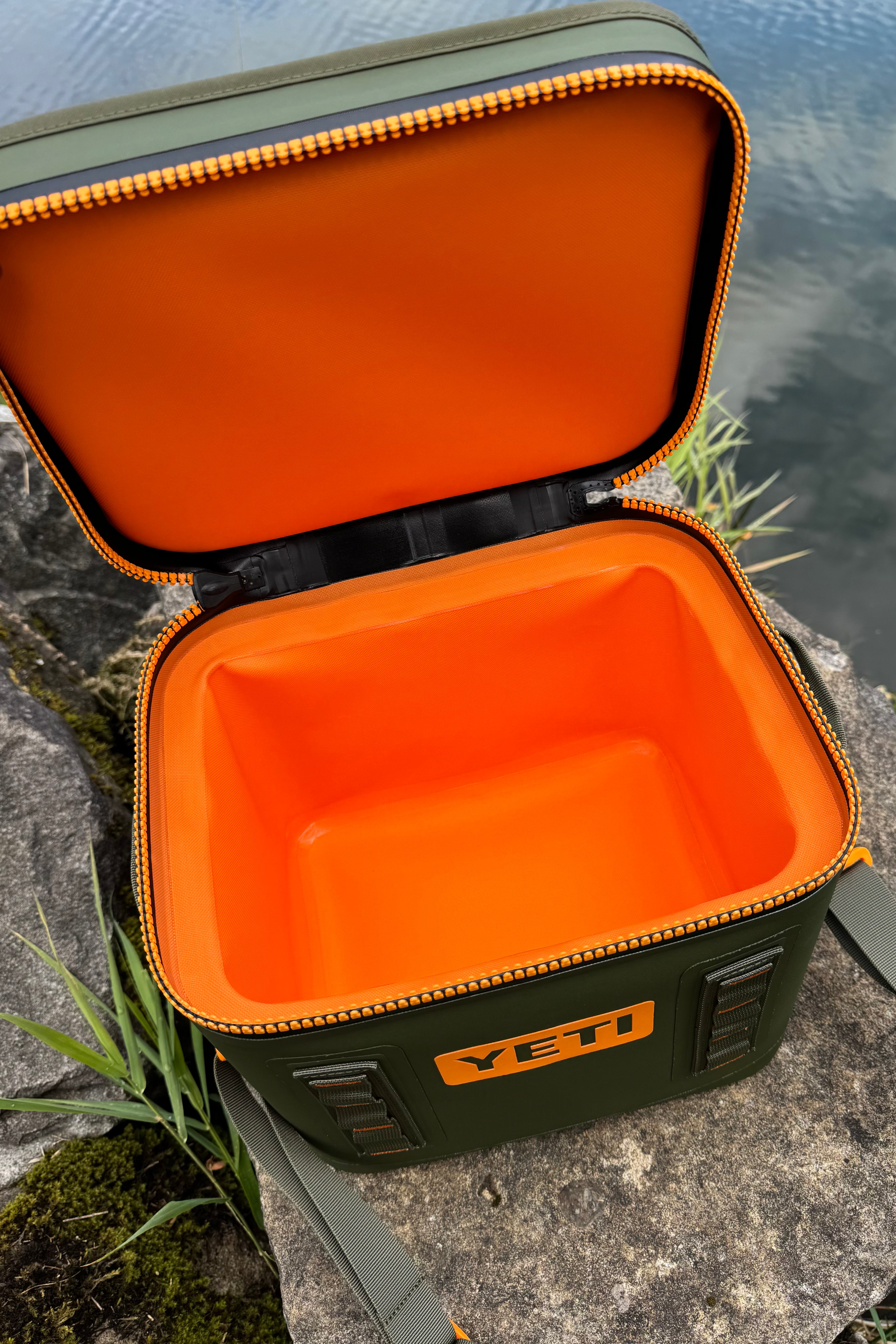 YETI Hopper Flip 12 Soft Cooler - Olive/King Crab Orange