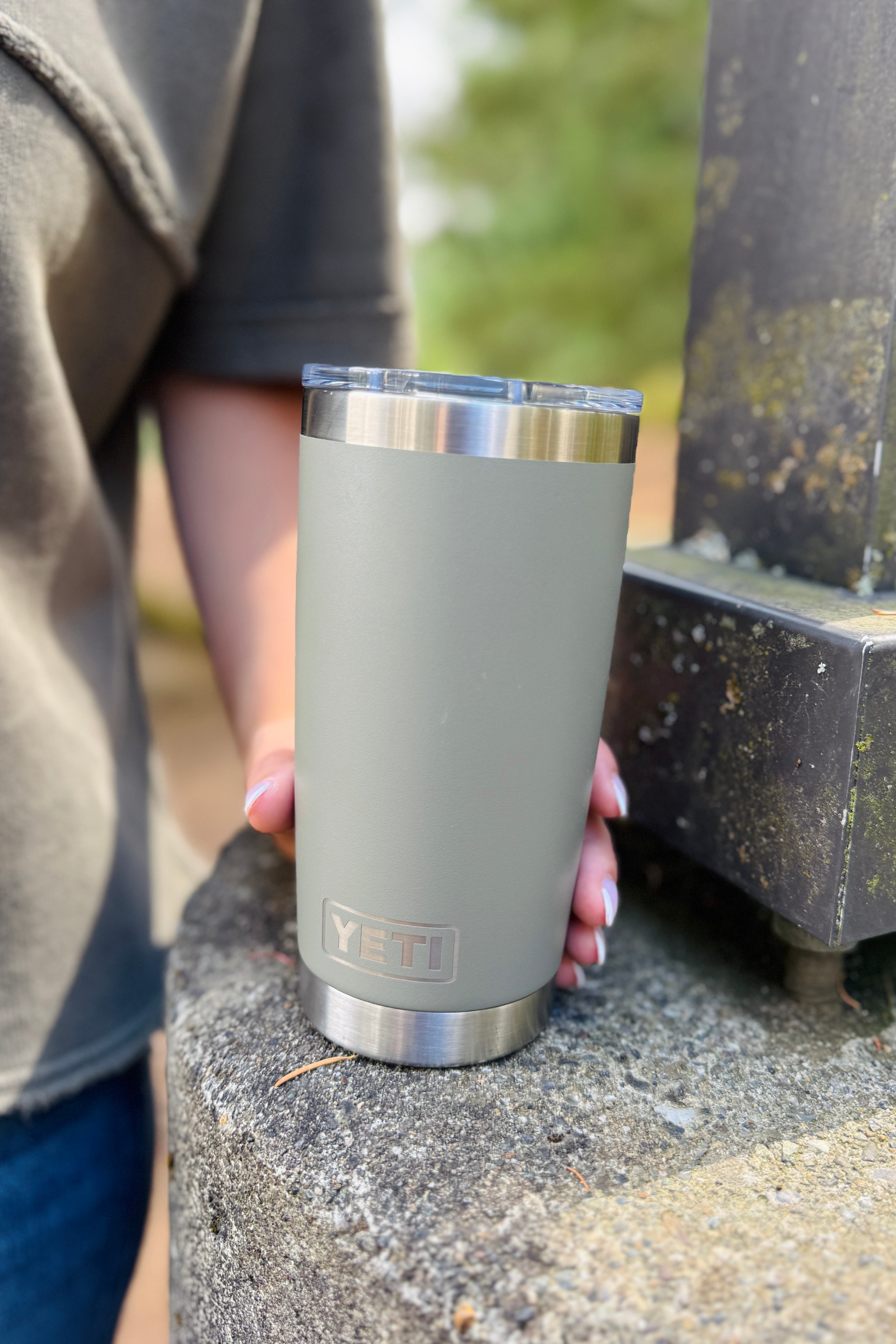YETI Rambler 20 oz Tumbler with MagSlider Lid - Pampa Green