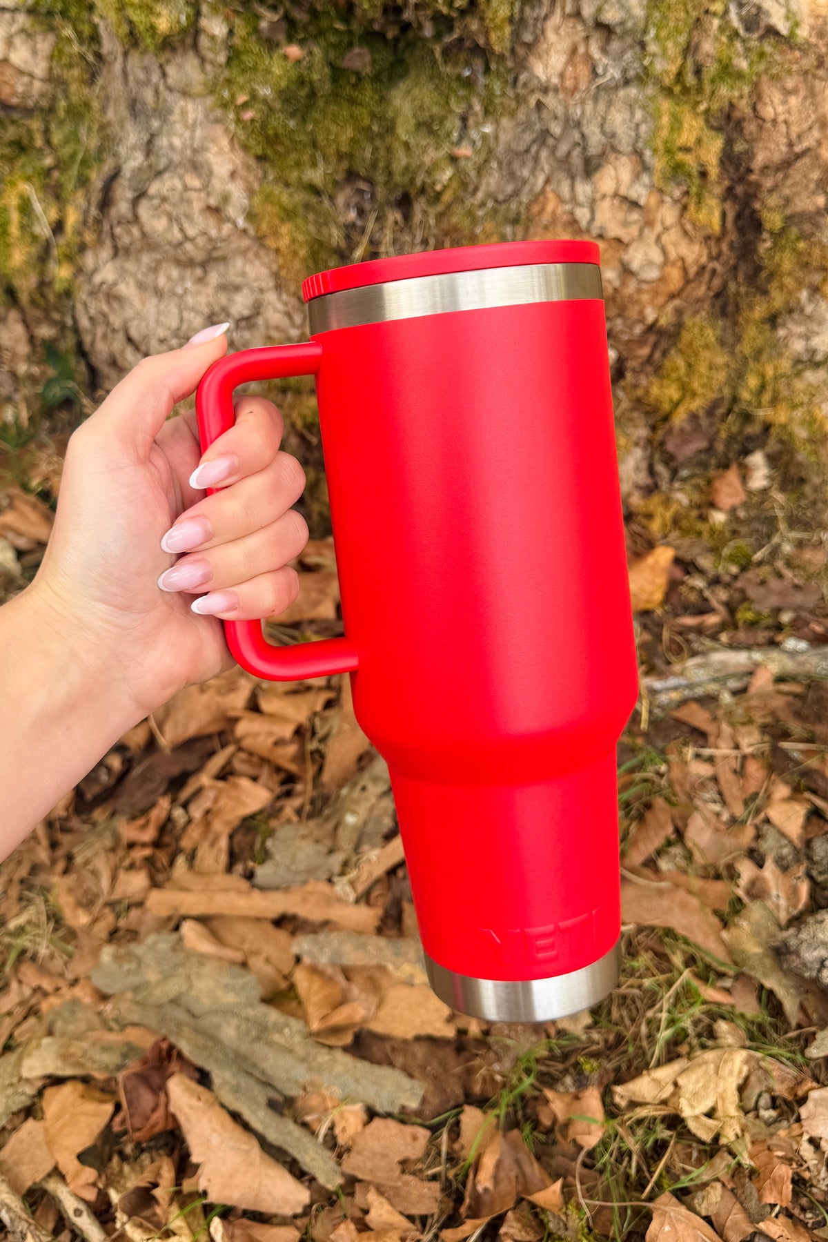 YETI Rambler 40 oz Travel Straw Mug - Rescue Red