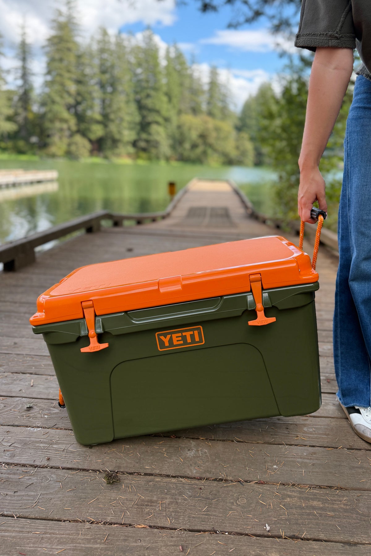 YETI Tundra 45 Hard Cooler - Olive/King Crab Orange