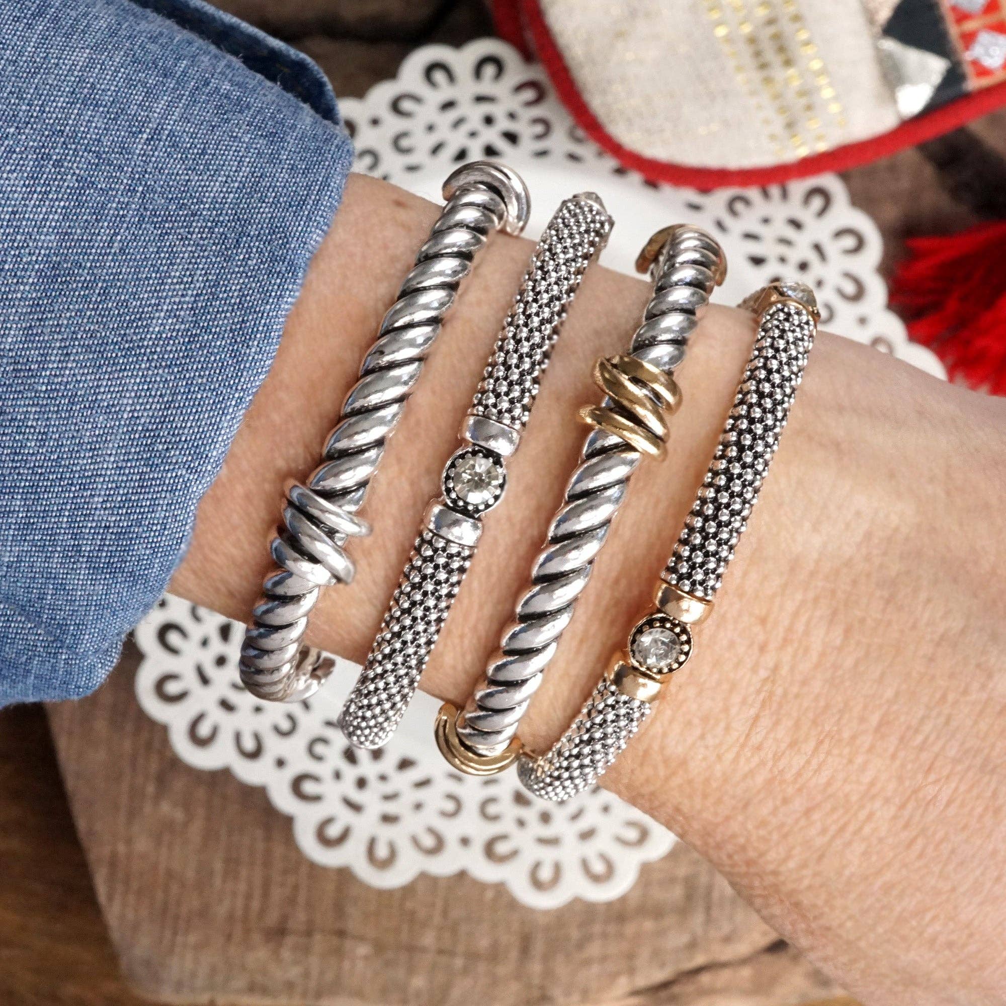 Timeless Layering Textured Bangles:Criss Cross - Silver