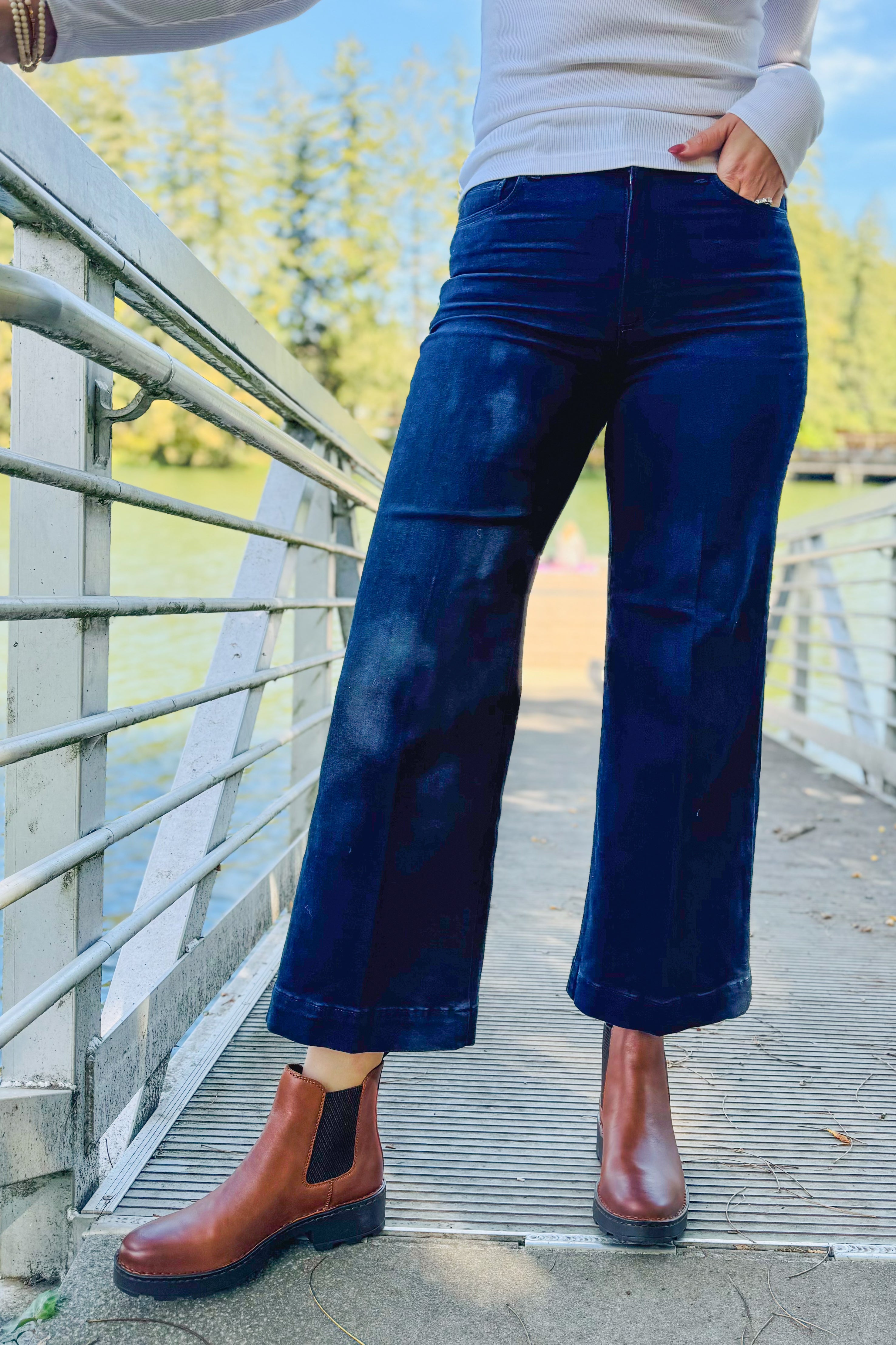 Anessa Wide Leg Jean