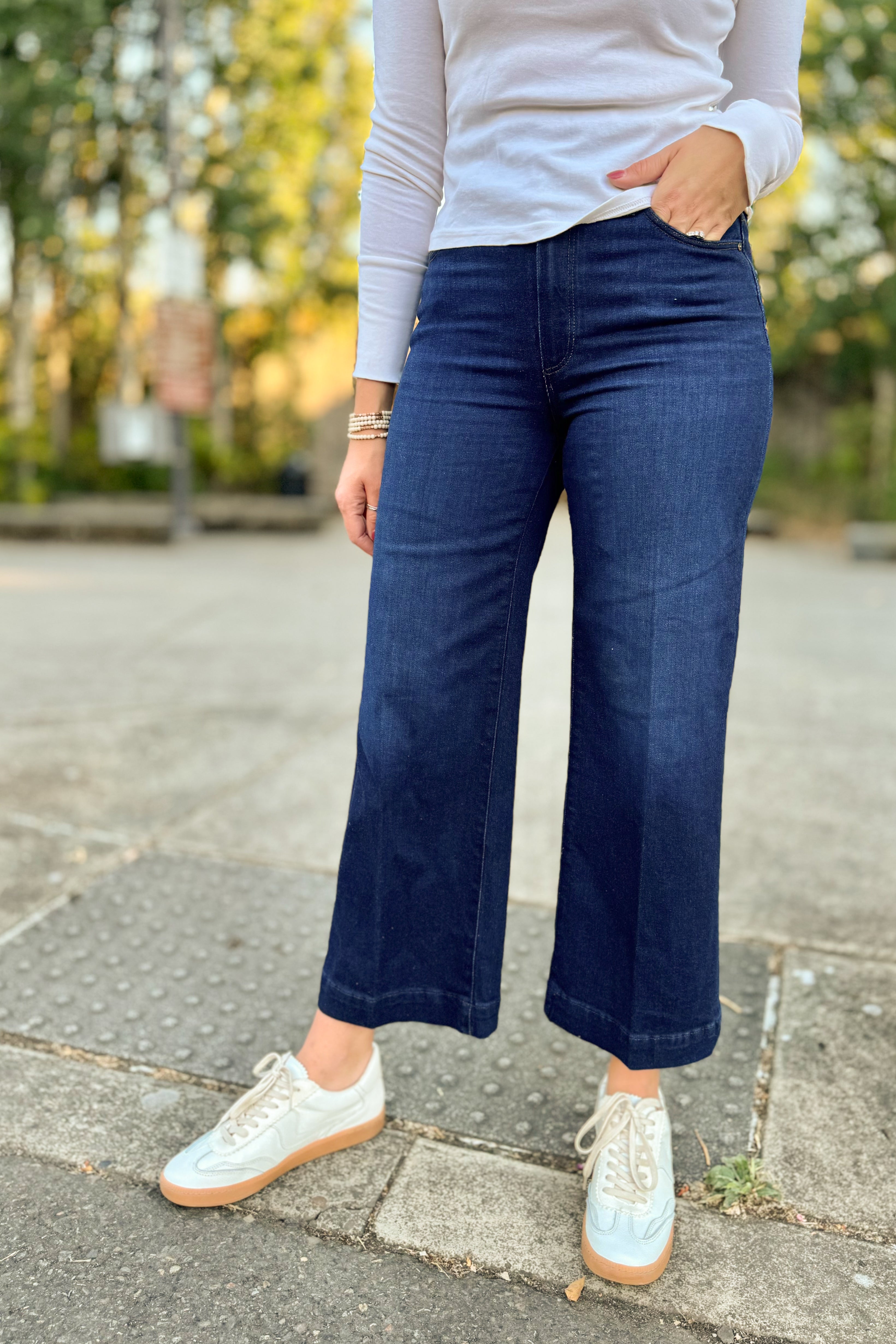 Anessa Wide Leg Jean