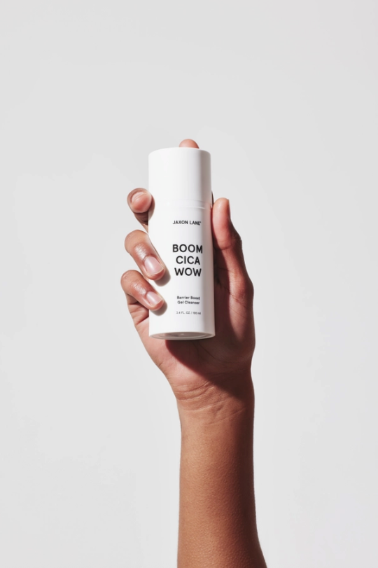 Jaxon Lane Boom Cica Wow cleanser, a barrier-protecting men's face wash that clears away daily grime for a fresh start to the morning or a clean finish after the gym, a great grooming gift