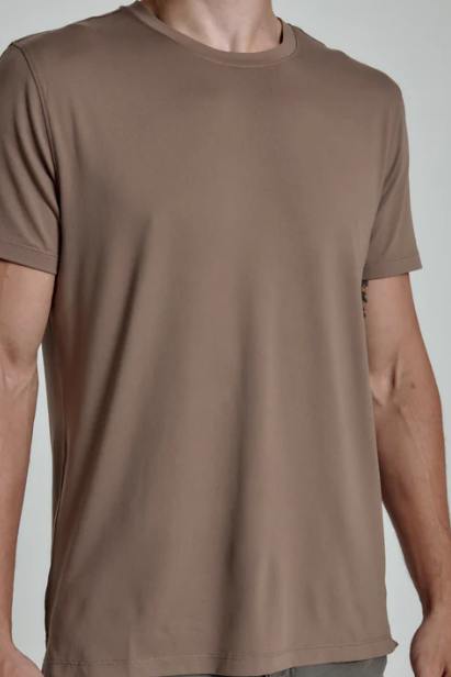 7 Diamonds Core crew neck tee in Caribou, a functional, sustainable everyday tee that stays soft and stretchy for the gym, golf, travel and layering