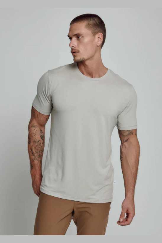7 Diamonds Core crew neck tee in Rock Ridge, a functional, sustainable everyday tee that stays soft and stretchy for the gym, golf, travel and layering