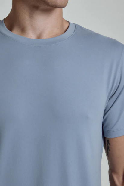7 Diamonds Core crew neck tee in Thundercloud, a functional, sustainable everyday tee that stays soft and stretchy for the gym, golf, travel and layering