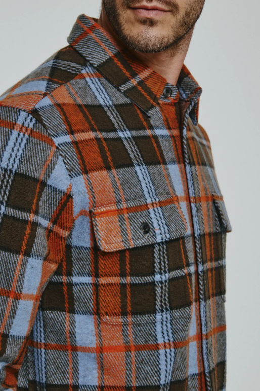 7 Diamonds Generation long sleeve shirt in Bronze, a soft-touch double-knit jacquard layer for fall weekends, the office, holiday parties and dinners out