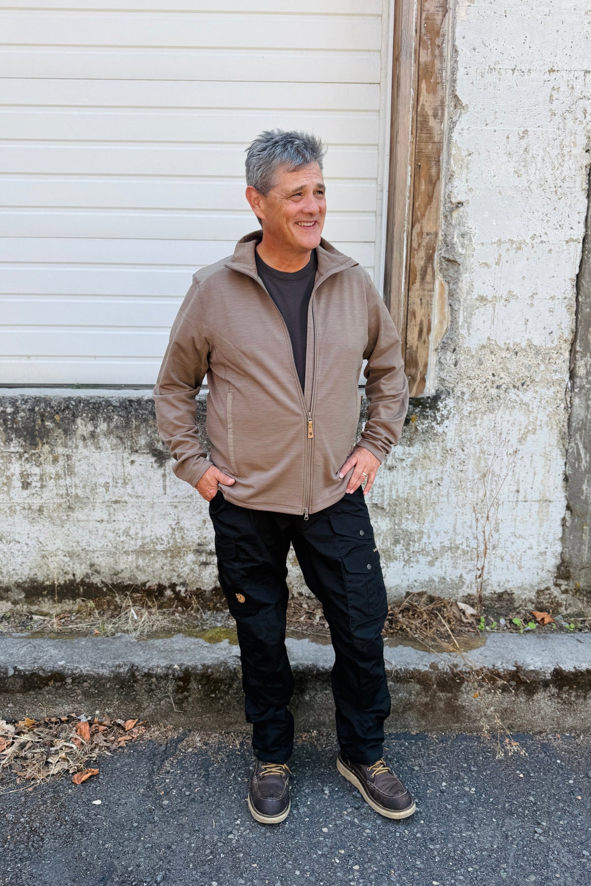 Fjällräven Keb fleece in Suede Brown, a warm, technical fleece for hiking, camping, fall trips and cold Pacific Northwest days