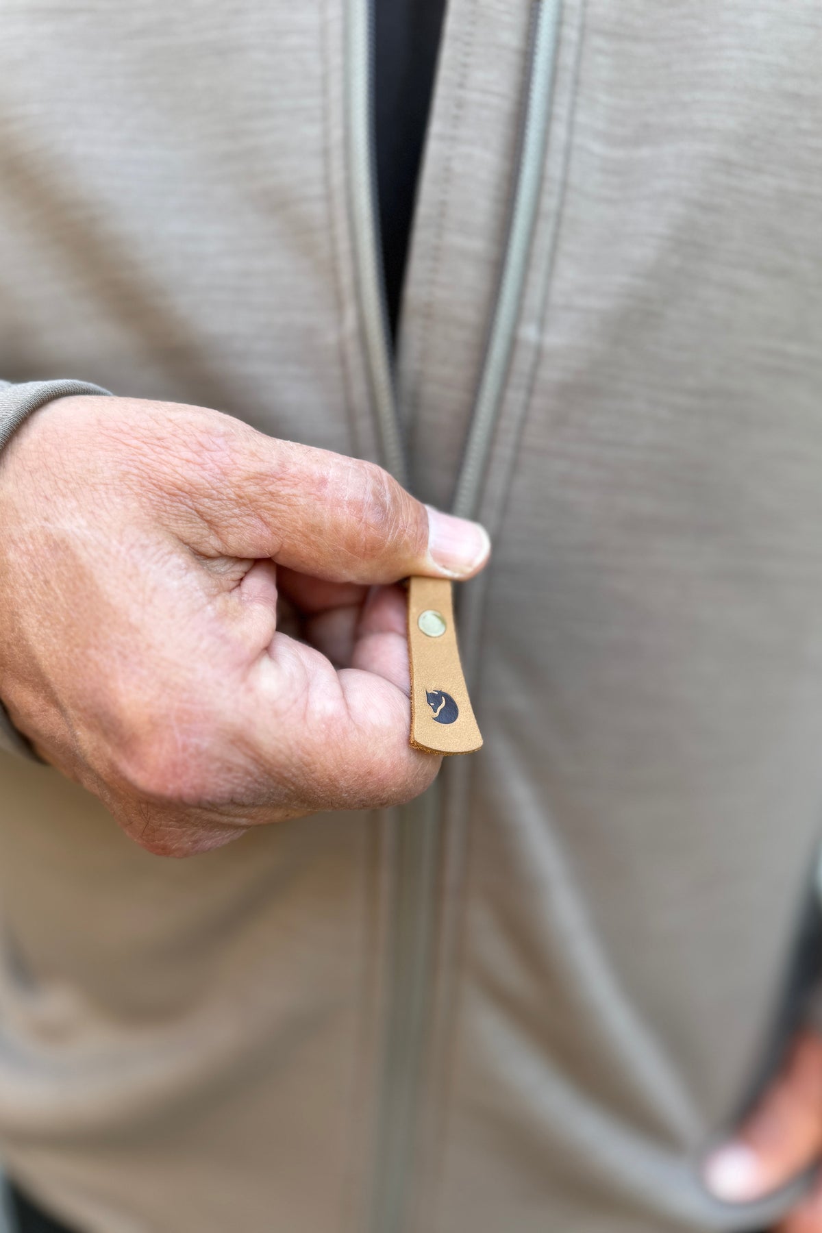 Fjällräven Keb fleece in Suede Brown, a warm, technical fleece for hiking, camping, fall trips and cold Pacific Northwest days