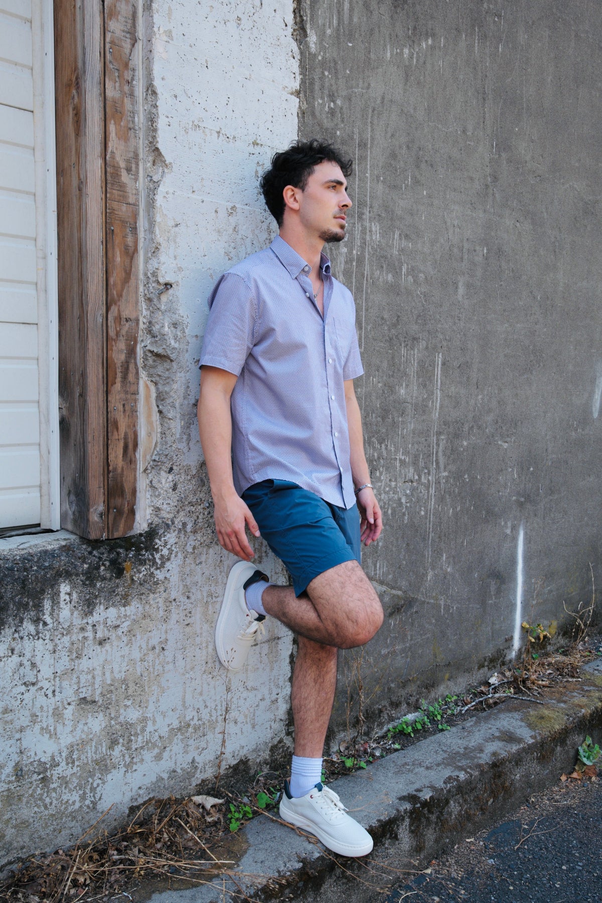 Johnston & Murphy Logan Printed S/S Shirt-Mini Floral in Navy/Red Mini Floral, a breezy short sleeve shirt for vacations, summer weddings, patio dinners and warm weekends