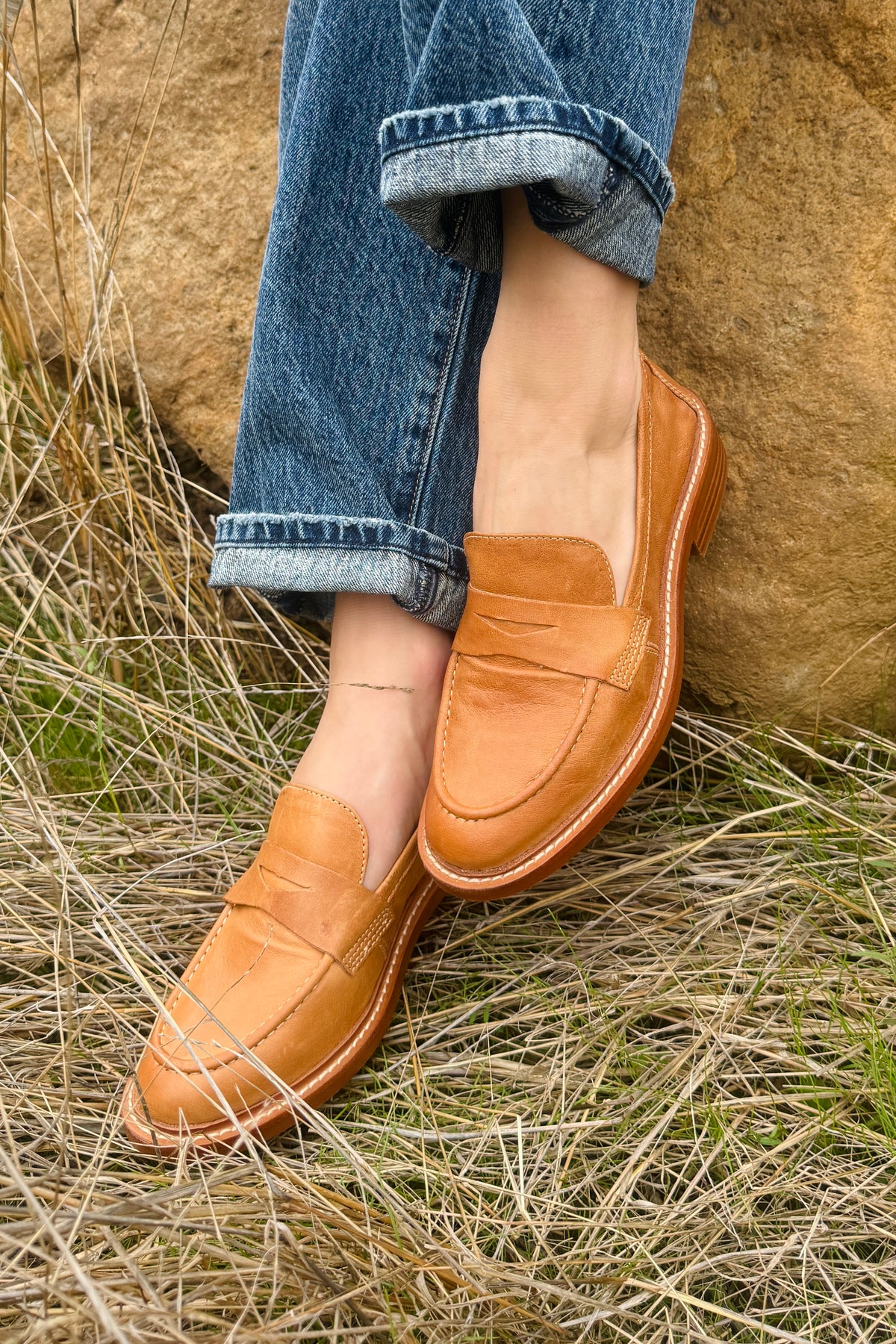 Mara Loafer - Honey | Sofft