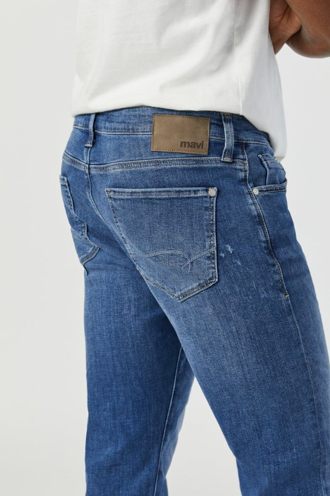 Mavi Marcus Slim Straight Jean - Mid Foggy Feather Blue, comfortable, versatile denim that dresses up for dinner or down for weekends and everyday wear