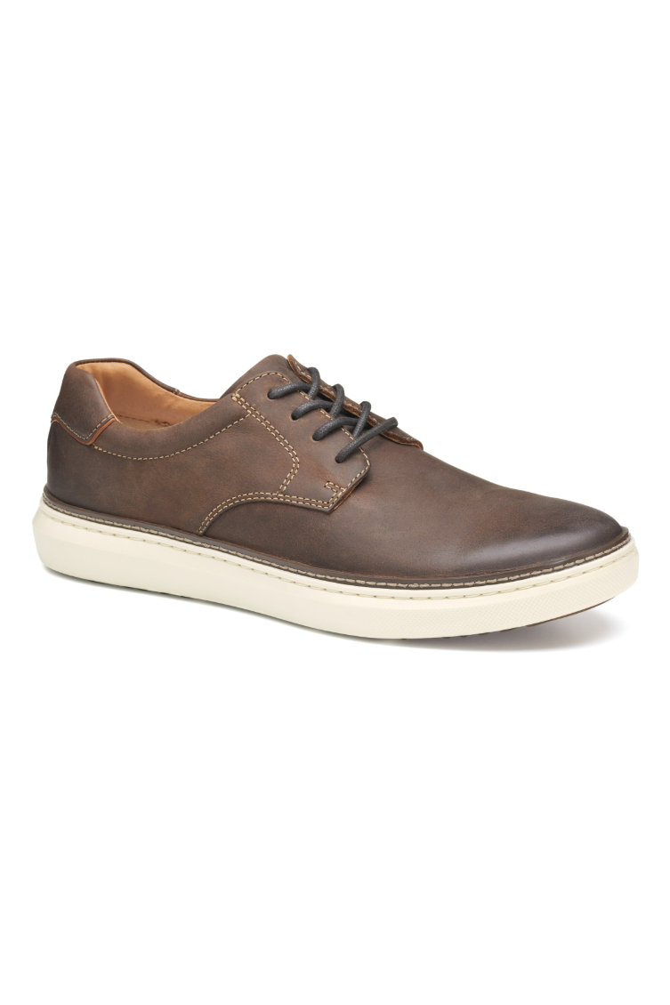 Johnston & Murphy McGuffey Plain Toe Shoe - Brown in Brown Oiled Full Grain, an easygoing, stylish shoe that goes from workdays to date nights and weekend errands