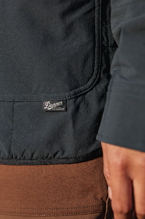 Danner Overlook Primaloft Jacket - Black, a warm, insulated layer for cold commutes, winter trips, snowy weekends and chilly game days
